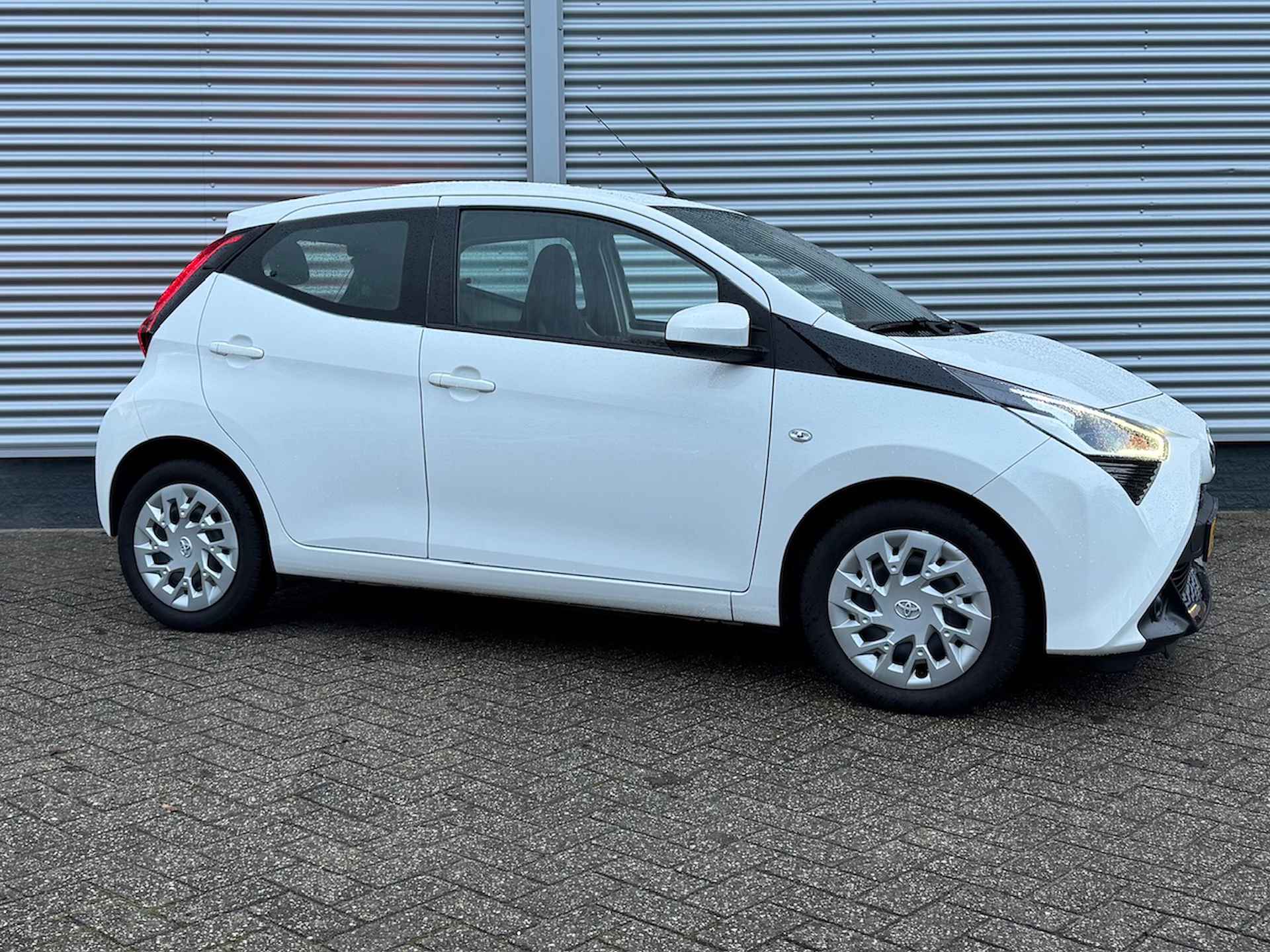 TOYOTA Aygo 1.0 VVT-i 72pk 5D x-play | Airco | Apple Carplay/Android Auto | Camera | - 7/40