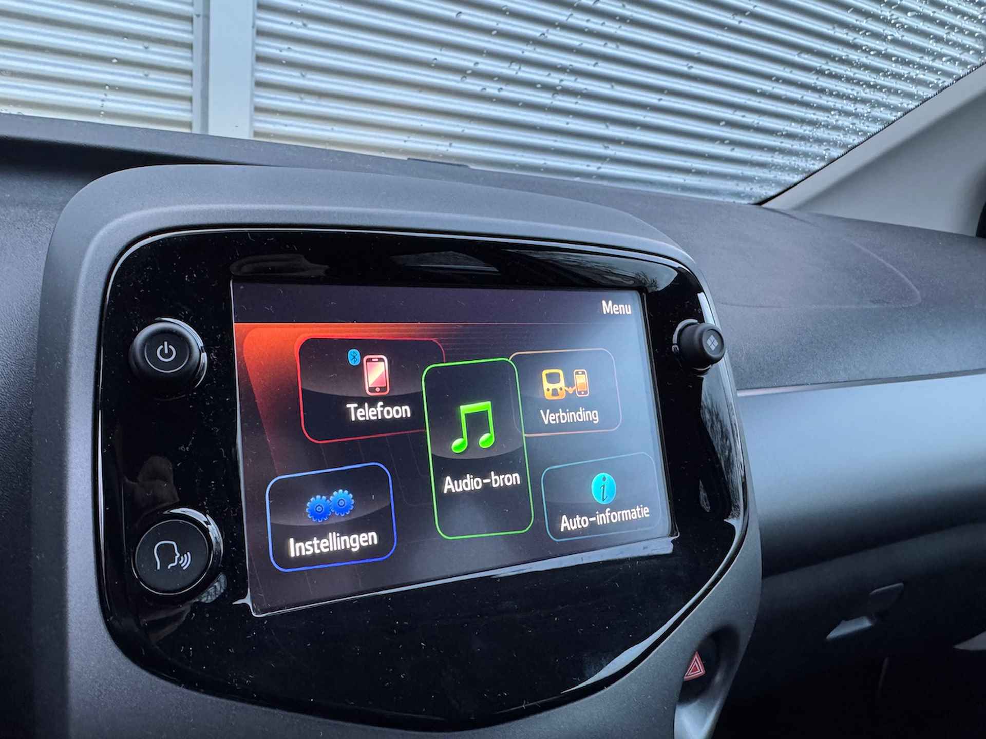 TOYOTA Aygo 1.0 VVT-i 72pk 5D x-play | Airco | Apple Carplay/Android Auto | Camera | - 20/40