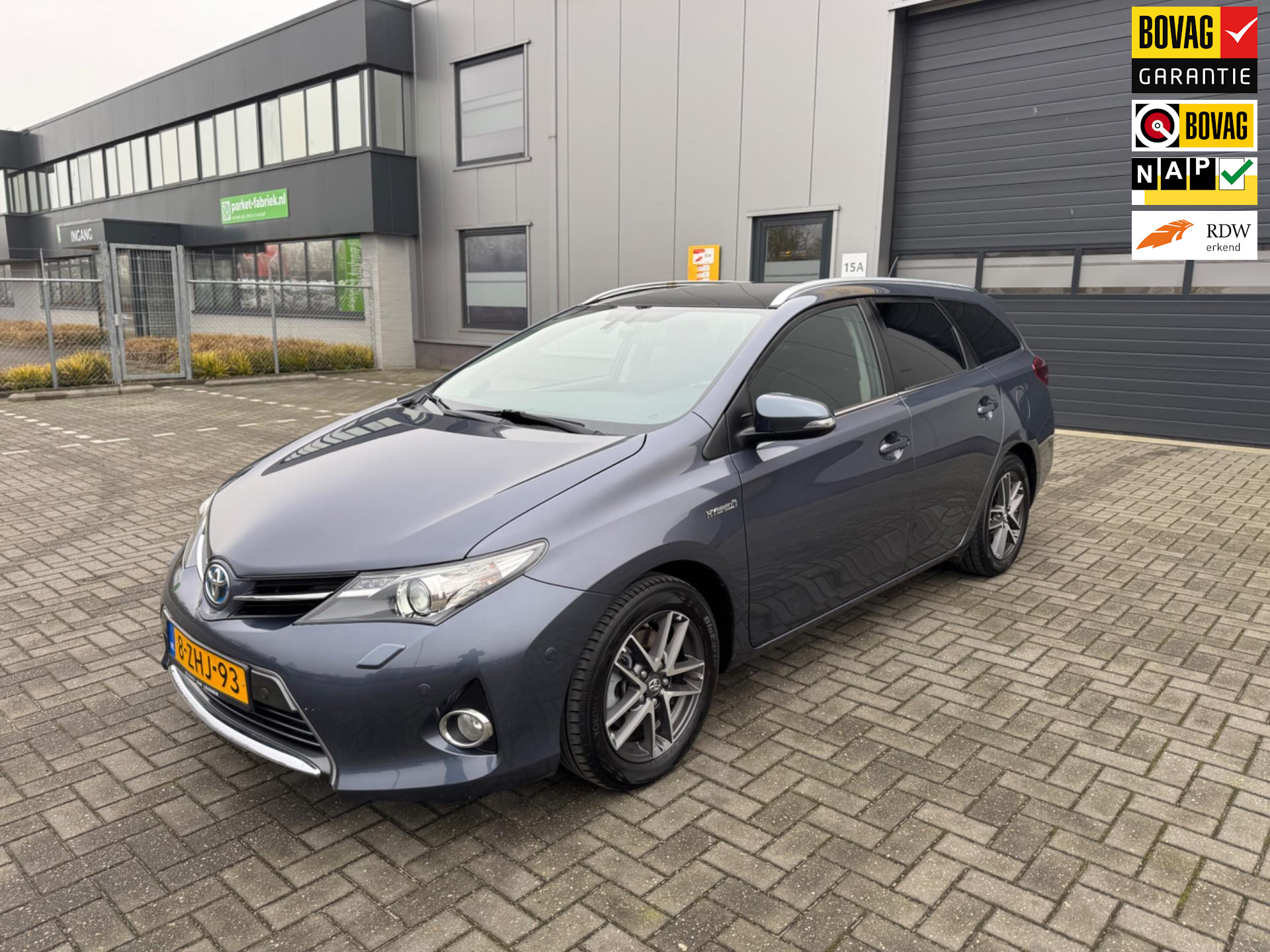 Toyota Auris Touring Sports 1.8 Hybrid Lease