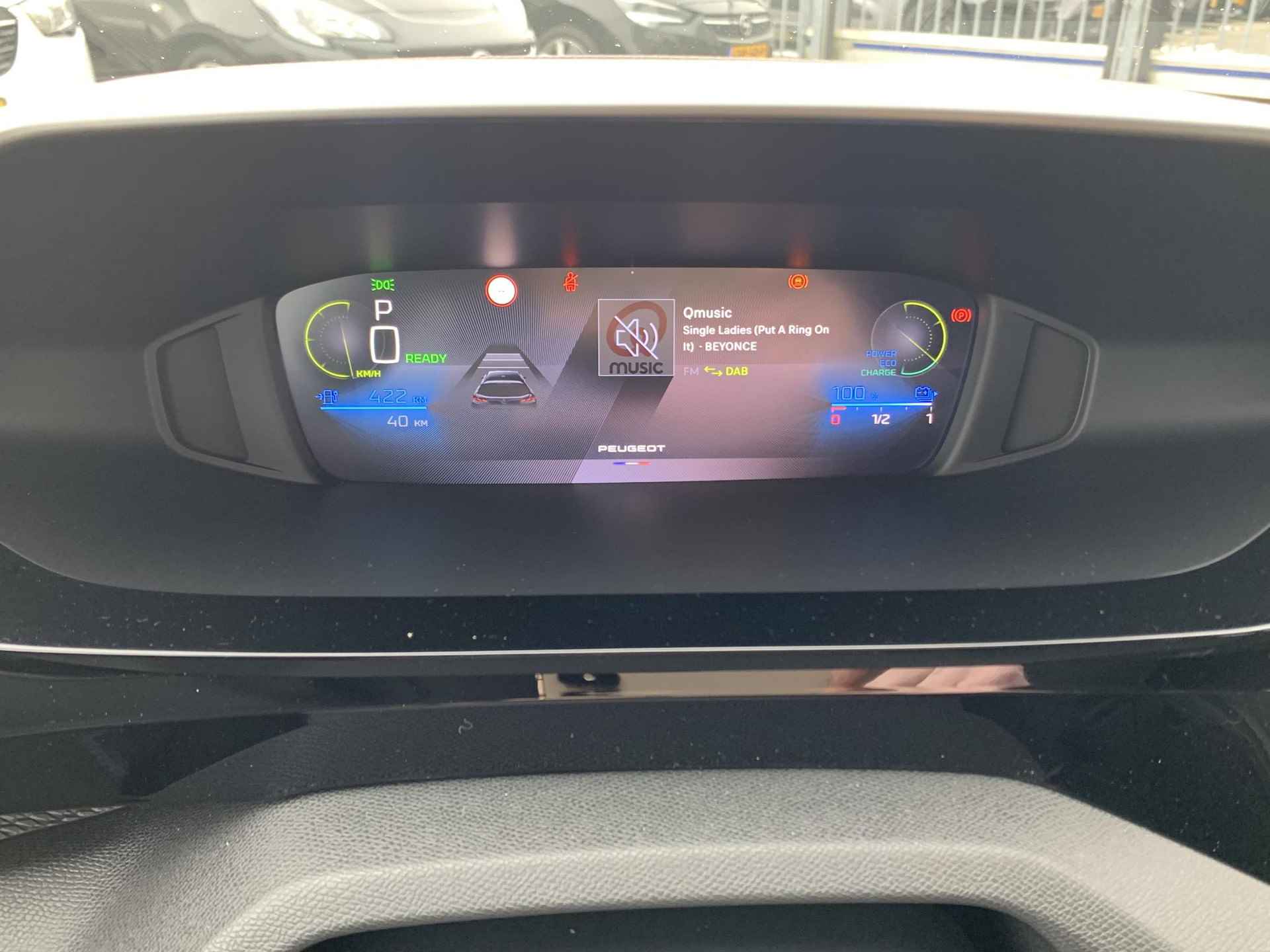 Peugeot e-308 SW Style EV 54 kWh Climate Control | Adaptive Cruisecontrol | 18"Lichtmetalen Velgen | Apple Carplay & Andriod Auto - 12/19