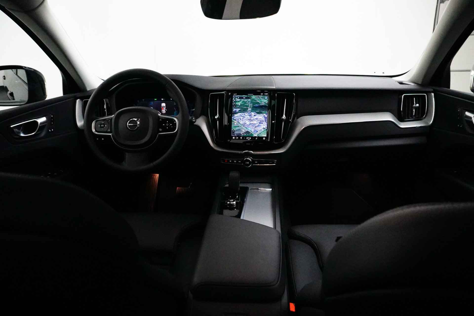 Volvo XC60 T6 AWD Plus Dark | Panoramadak | Adaptive Cruise | 21 Inch | Camera | Memory Seats | BLIS | Trekhaak - 8/32
