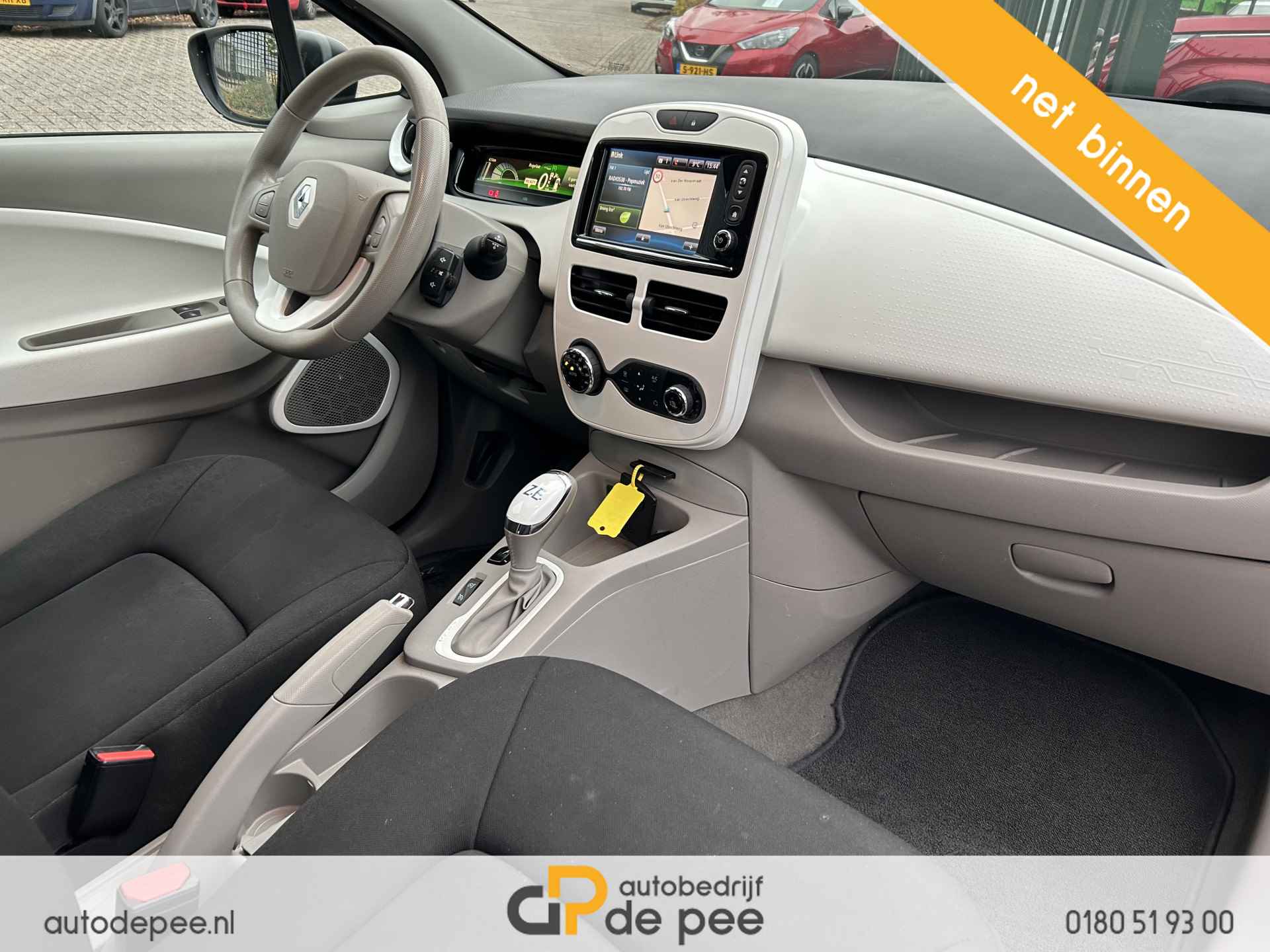 Renault ZOE Q90 Life 41 kWh (300km) INCL.ACCU/GARANTIE/CLIMA/CRUISE/NAVI/LICHTMETAAL rijklaarprijs! - 5/16