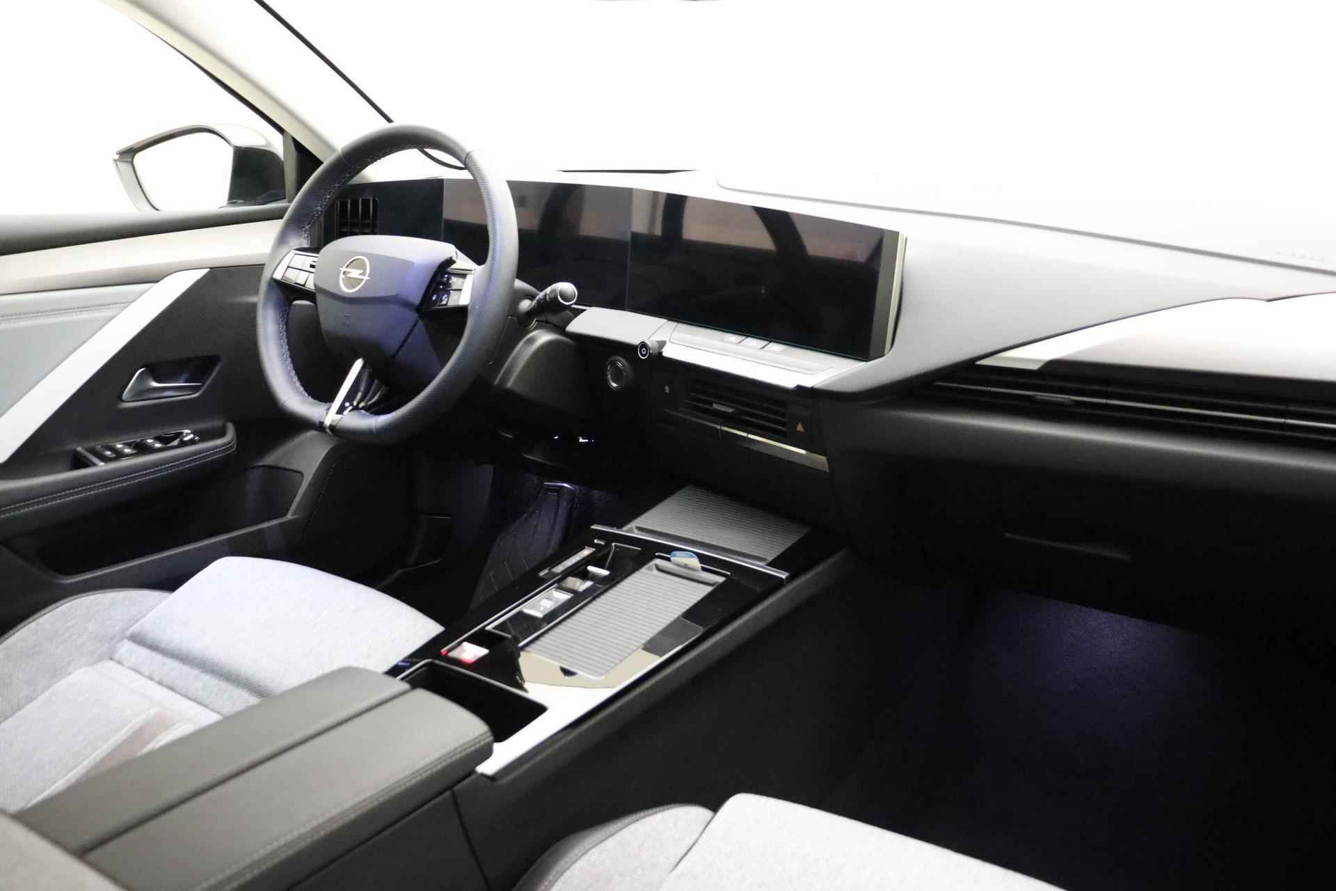 Opel Astra 1.2 GS Line 130 PK Automaat | Navigatie via Apple Carplay | Climate control | Camera | Getint glas | Lichtmetalen velgen - 4/38