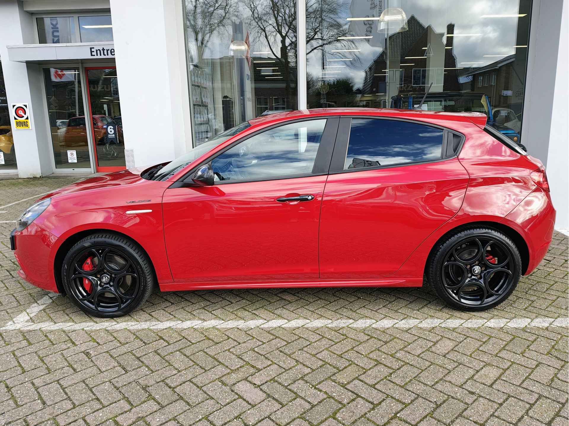 Alfa Romeo Giulietta 1.4 TURBO SPORT Navigatie | Climate Control | Cruise - 3/34