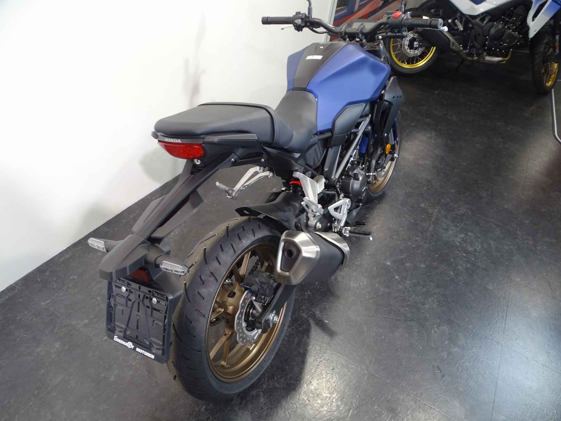 Honda CB 300 R - 3/7