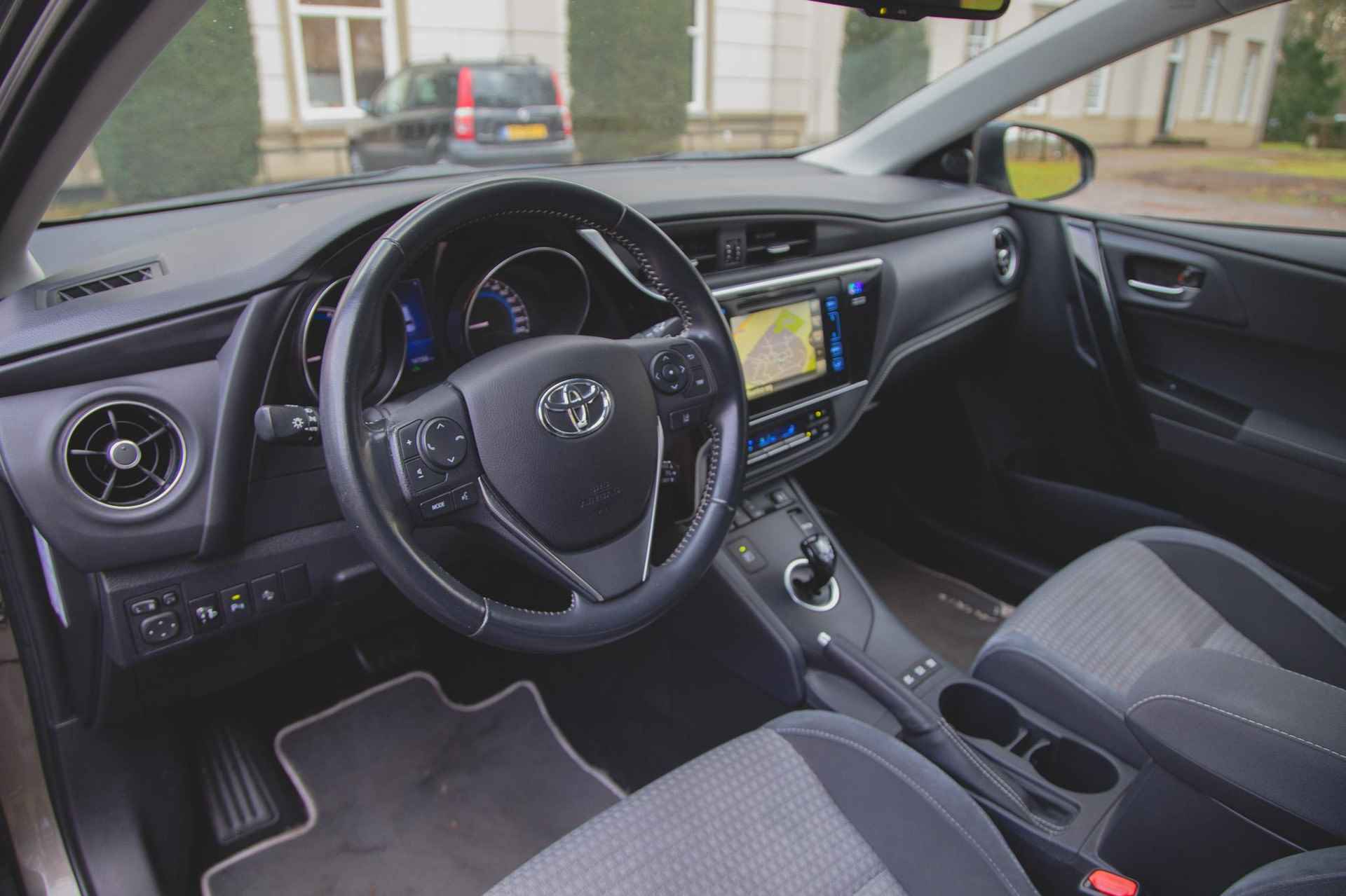 Toyota Auris Touring Sports 1.8 Hybrid Freestyle Camera | Stoelverwarming | Nieuwstaat - 16/47