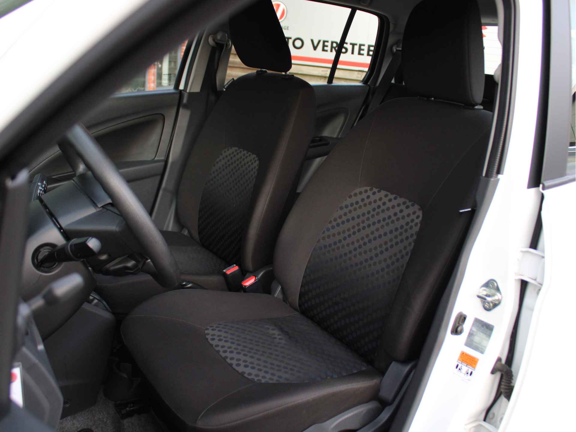 Suzuki Celerio 1.0 Comfort Airco, Bluetooth, Radio-CD Speler, Elektrische Ramen Voor - 7/32