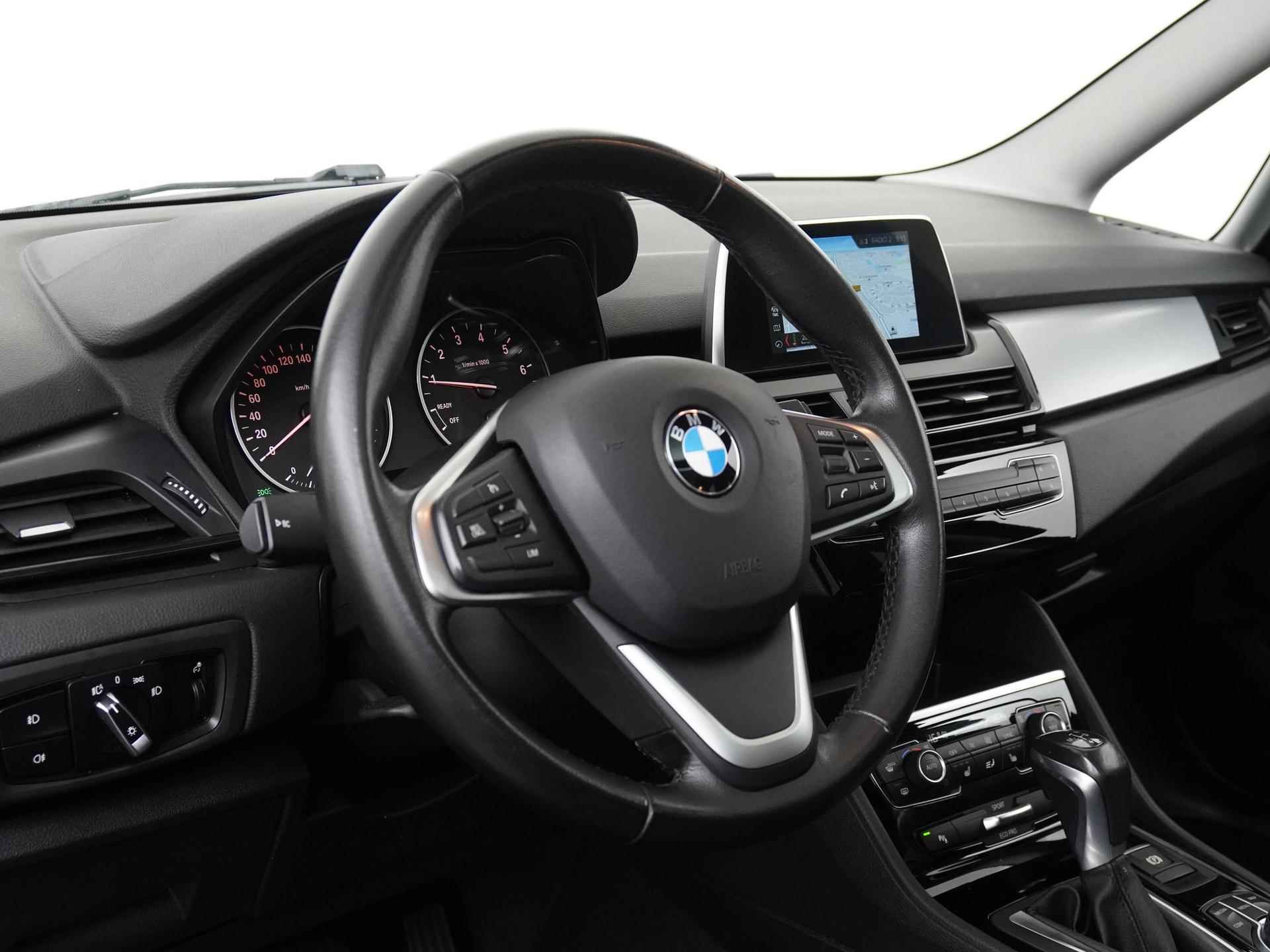 BMW 2-serie Gran Tourer 218i 7 Persoons Automaat | Panoramadak | Trekhaak | Zondag Open! - 34/39