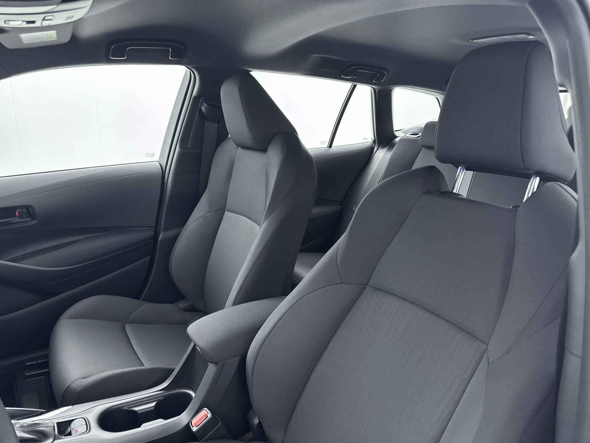 Toyota Corolla Touring Sports Hybrid Comfort 122pk Automaat | Climate Control | Camera | Parkeersensoren Achter | Rijstrooksensor | Adaptieve Cruise Control - 17/31