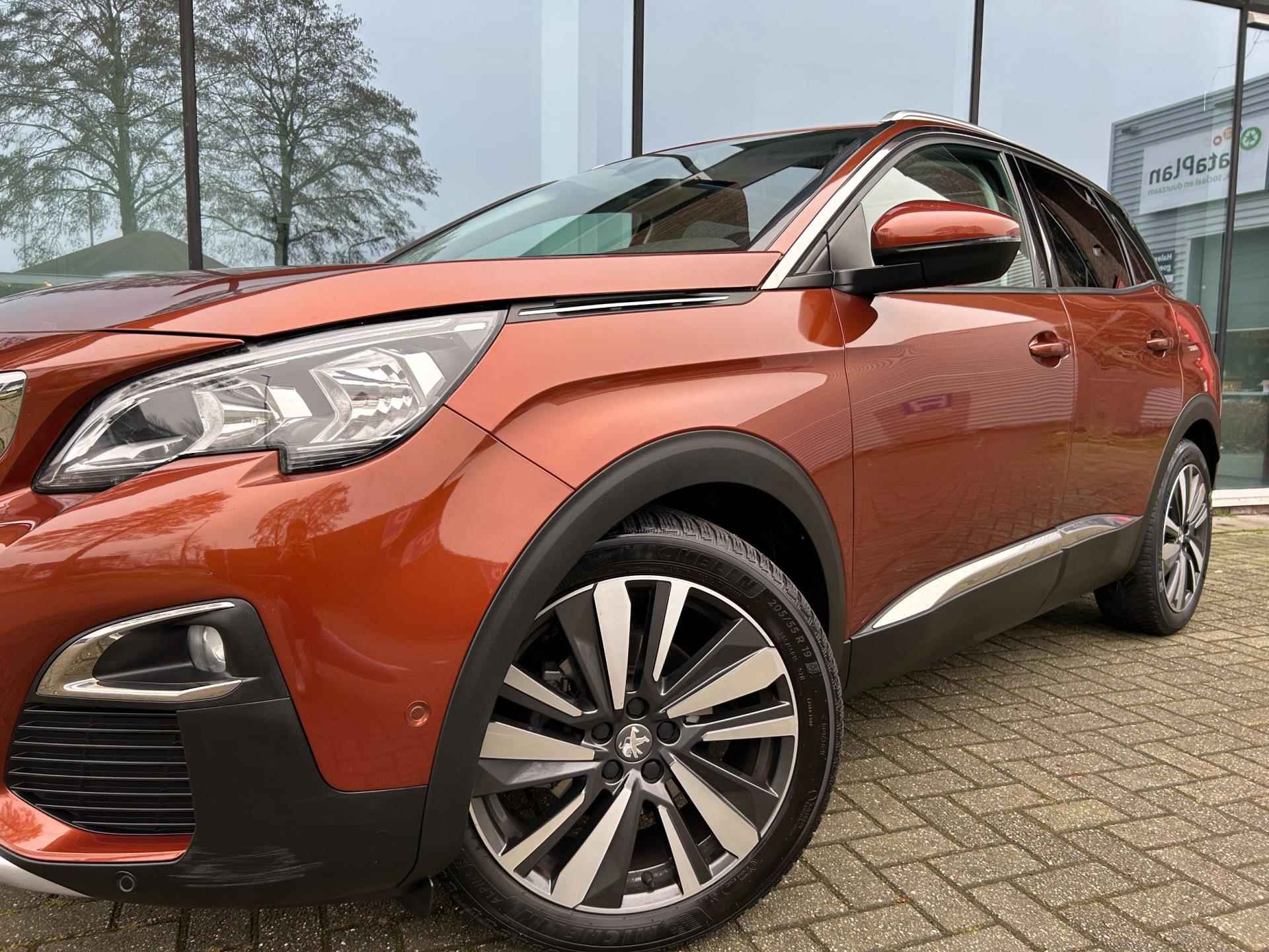 Peugeot 3008 1.2 Turbo Allure Premium - Automaat - Panodak - Trekhaak - Navi - Org.NL - 2/35