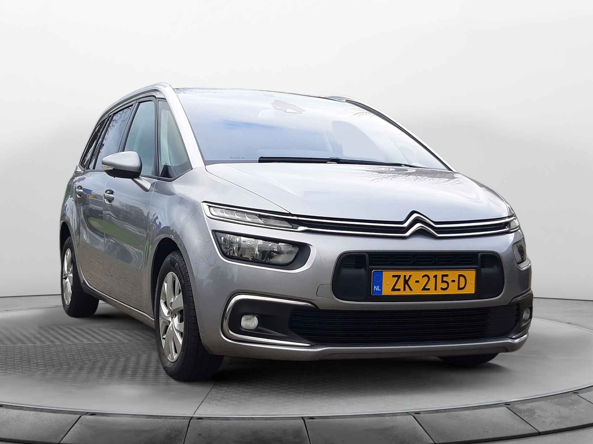 Citroën Grand C4 Spacetourer 1.2 PureTech Business (131 PK) 2e-Eig. CITROEN-Dealer-Onderh. 7-Pers. BOVAG-Garantie. NL-AUTO. Navigatie/Apple-Carplay/Android-Auto, Adaptieve-Cruisecontrol, Keyless-Entry/Start, Parkeersensoren, Licht-Zicht-Pakket, Lm-Velgen-16Inch, Privacy-Glas - 17/38