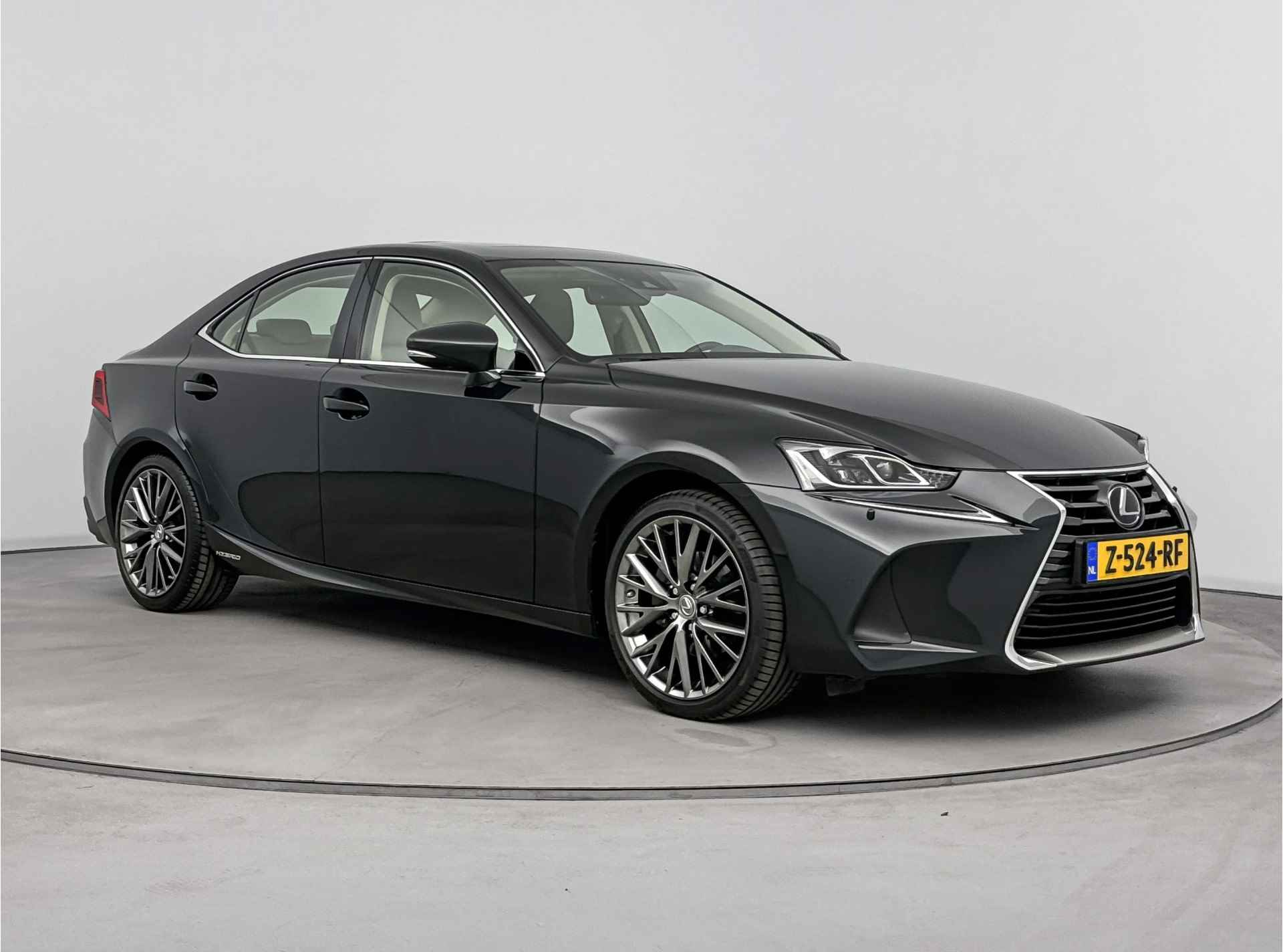 Lexus IS 300h Hybrid Luxury Line Limited | Schuifdak | Mark Levinson Audio | Dodehoek Detectie | Stoelverkoeling | Voorruit-/Stuur-/Stoelverwarming | Parkeersensoren | Navigatie | Stoelgeheugen | - 27/39