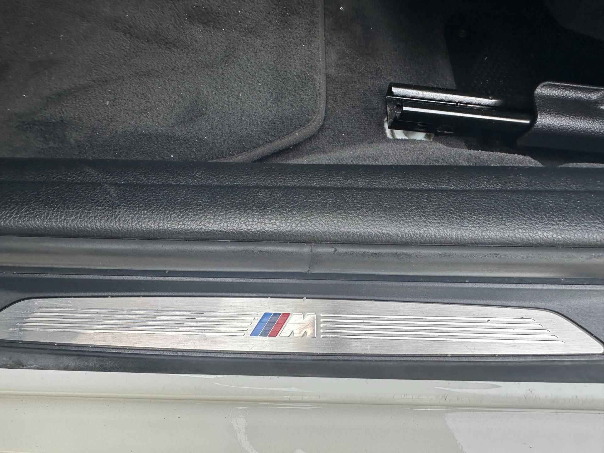 BMW 3-serie Touring 318i M Sport Edition leder elek.achterklep - 18/40