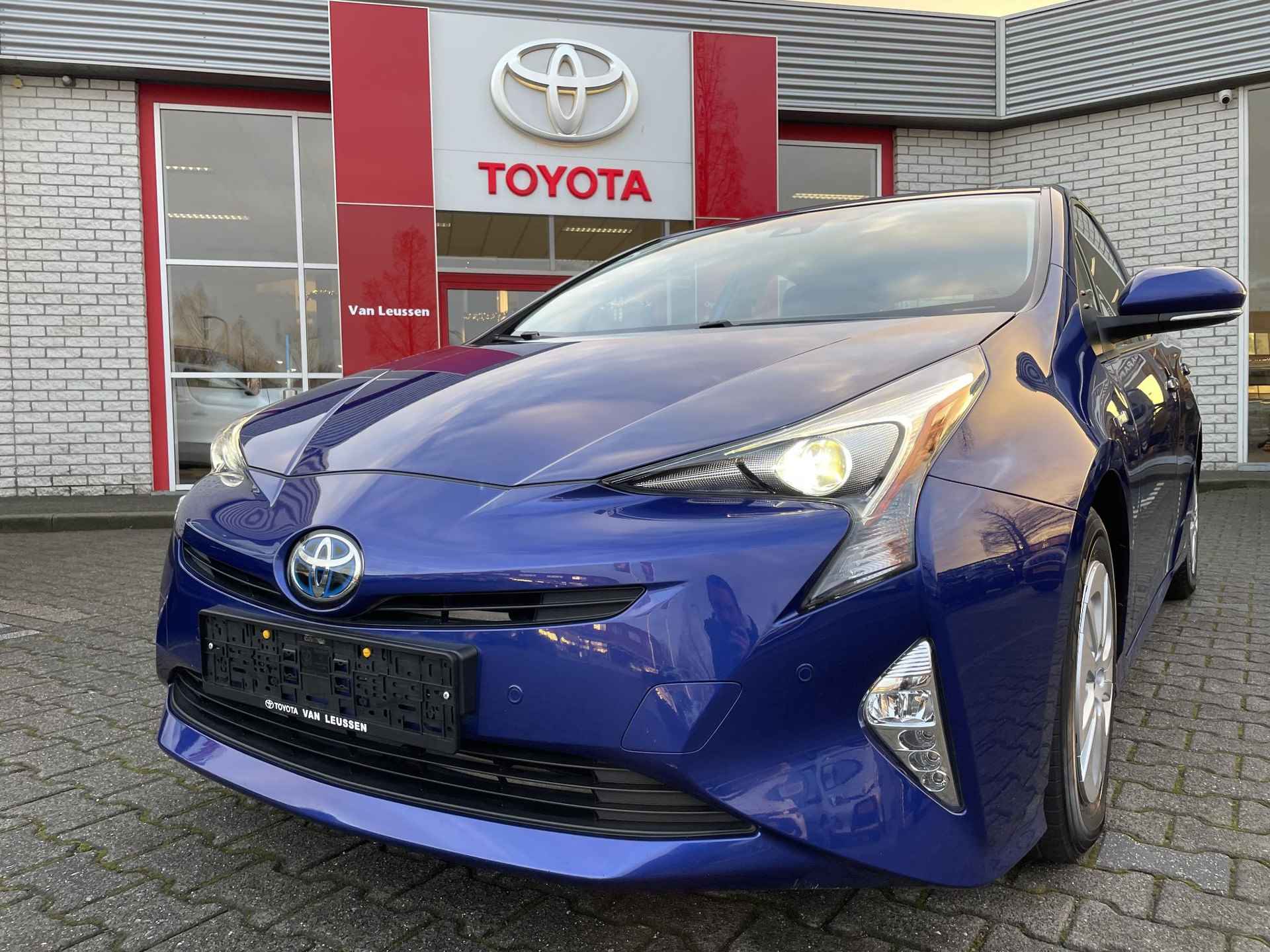 Toyota Prius 1.8 HYBRID ASPIRATION PARK-SENSOREN KEYLESS CLIMA AD-CRUISE CAMERA - 8/24