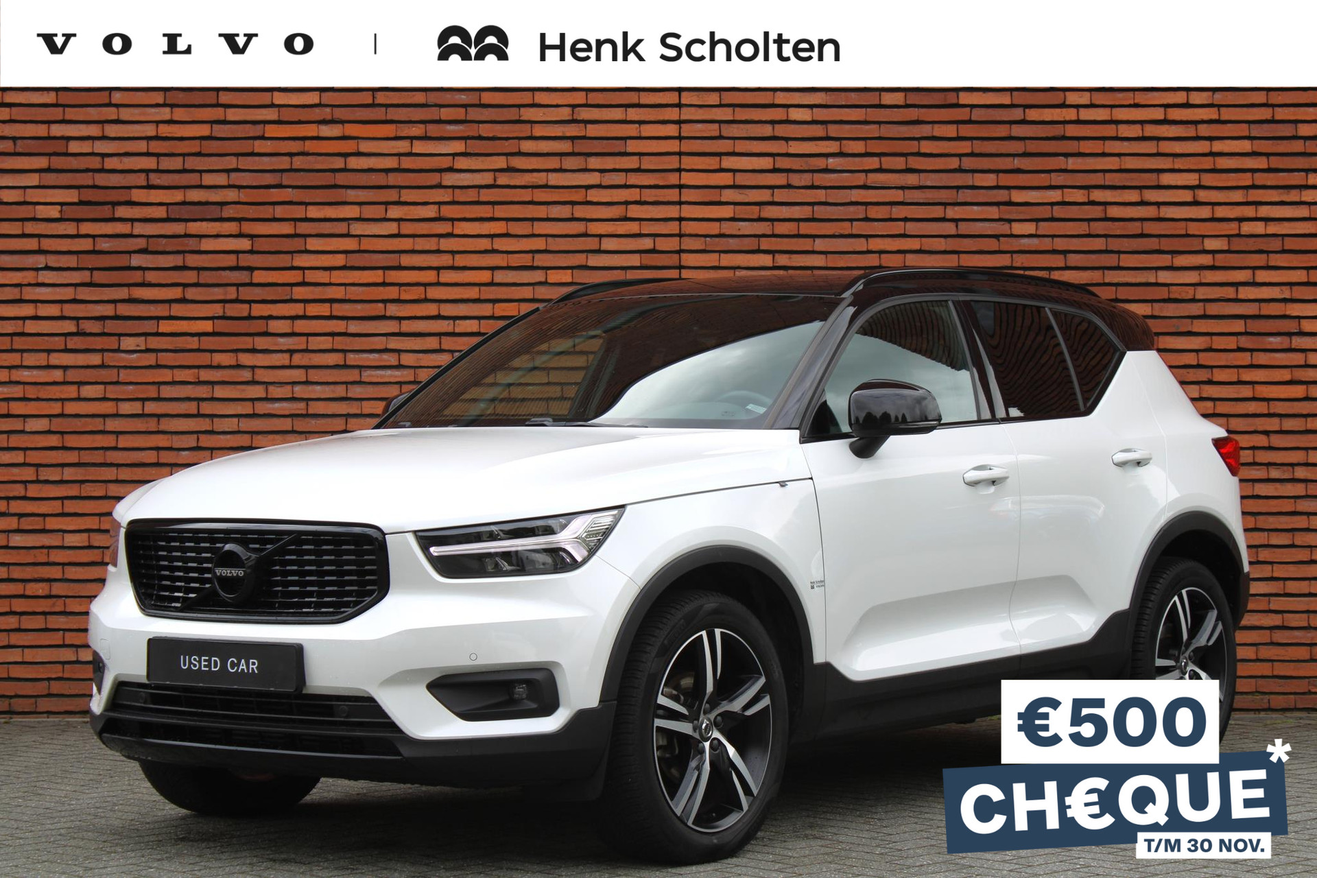 Volvo XC40 T3 156PK R-Design, Achteruitrijcamera, Parkeersensoren, Metallic Lak, Electronic Climate Control, Navigatiesysteem, Keyless Entry, Verwarmbare Voorstoelen, Verwarmbaar Stuurwiel, Rijstrooksensor Met Correctie