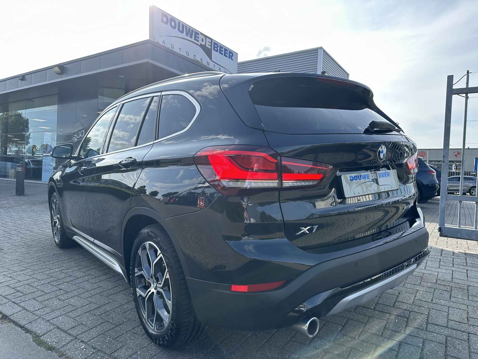 BMW X1 xDrive25e X-line Pano|Trekhaak|HarmanK|Head-up|Camera - 2/34