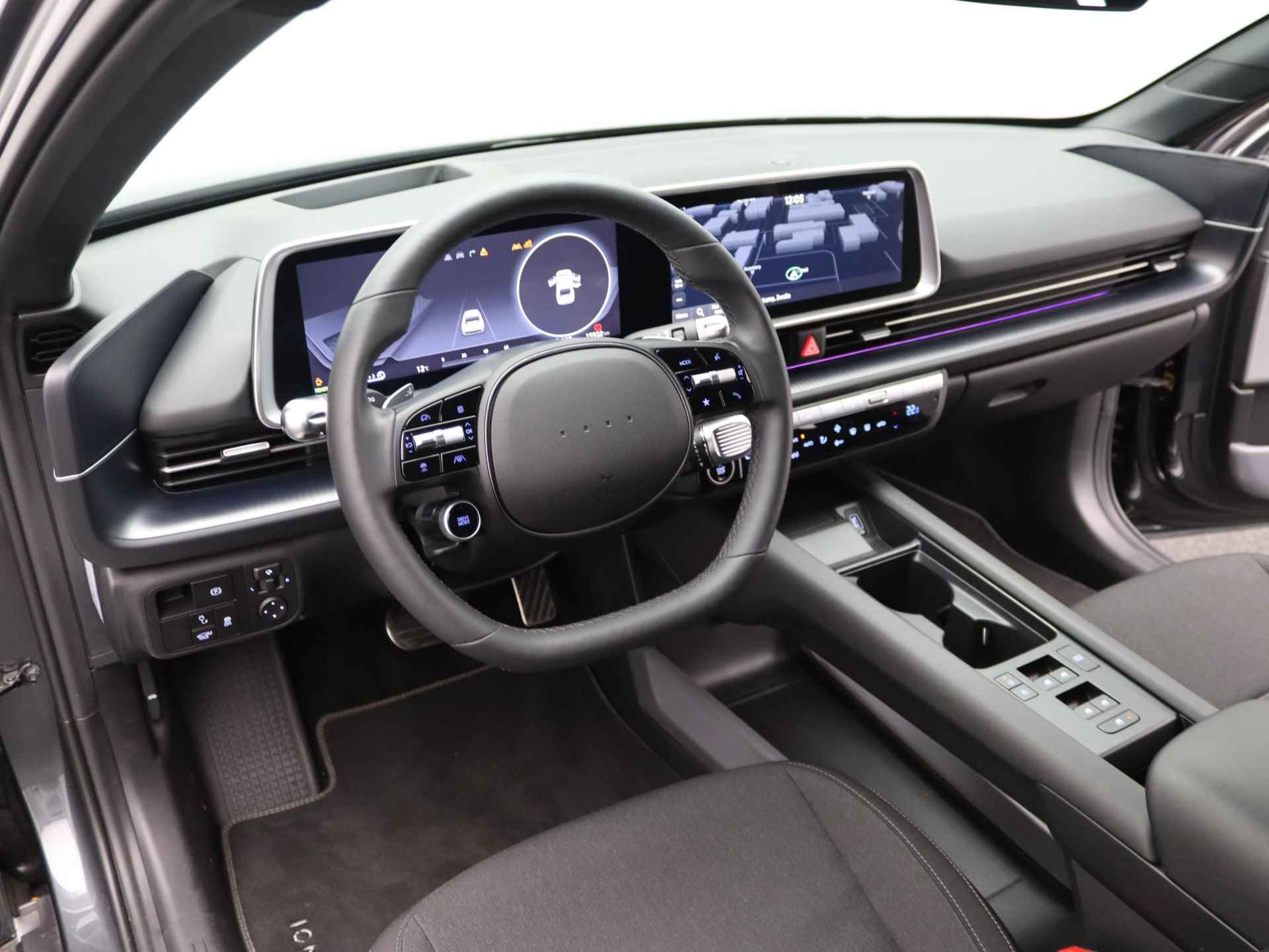 Hyundai IONIQ 6 Connect 77 kWh | 20 inch velgen | Navigatie | Stoelverwarming | DAB+ | Achteruitrij camera | Stuurverwarming | - 30/53