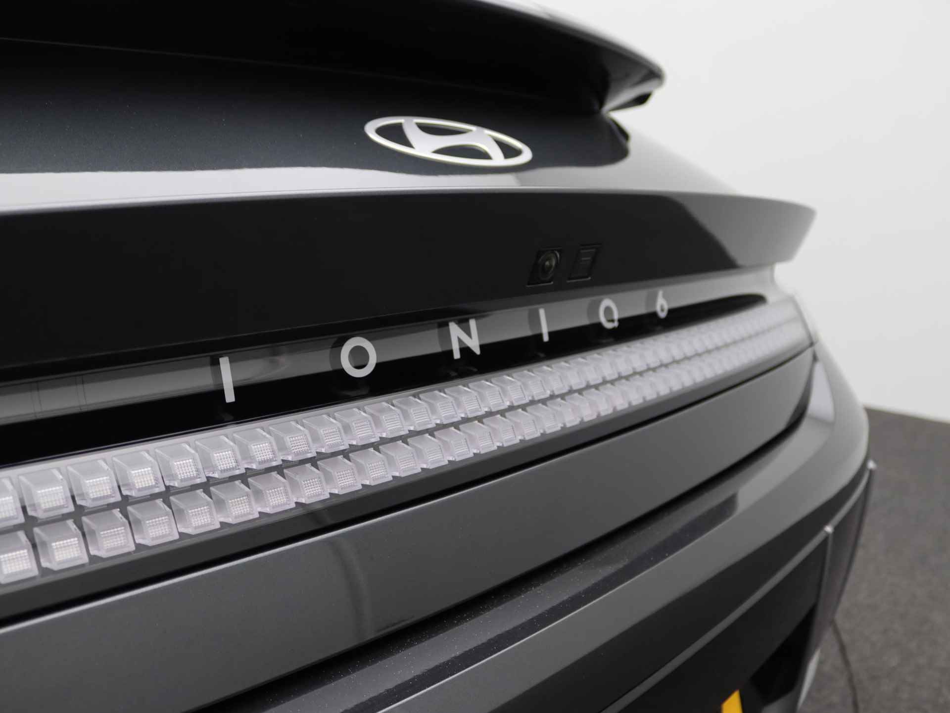 Hyundai IONIQ 6 Connect 77 kWh | 20 inch velgen | Navigatie | Stoelverwarming | DAB+ | Achteruitrij camera | Stuurverwarming | - 41/53