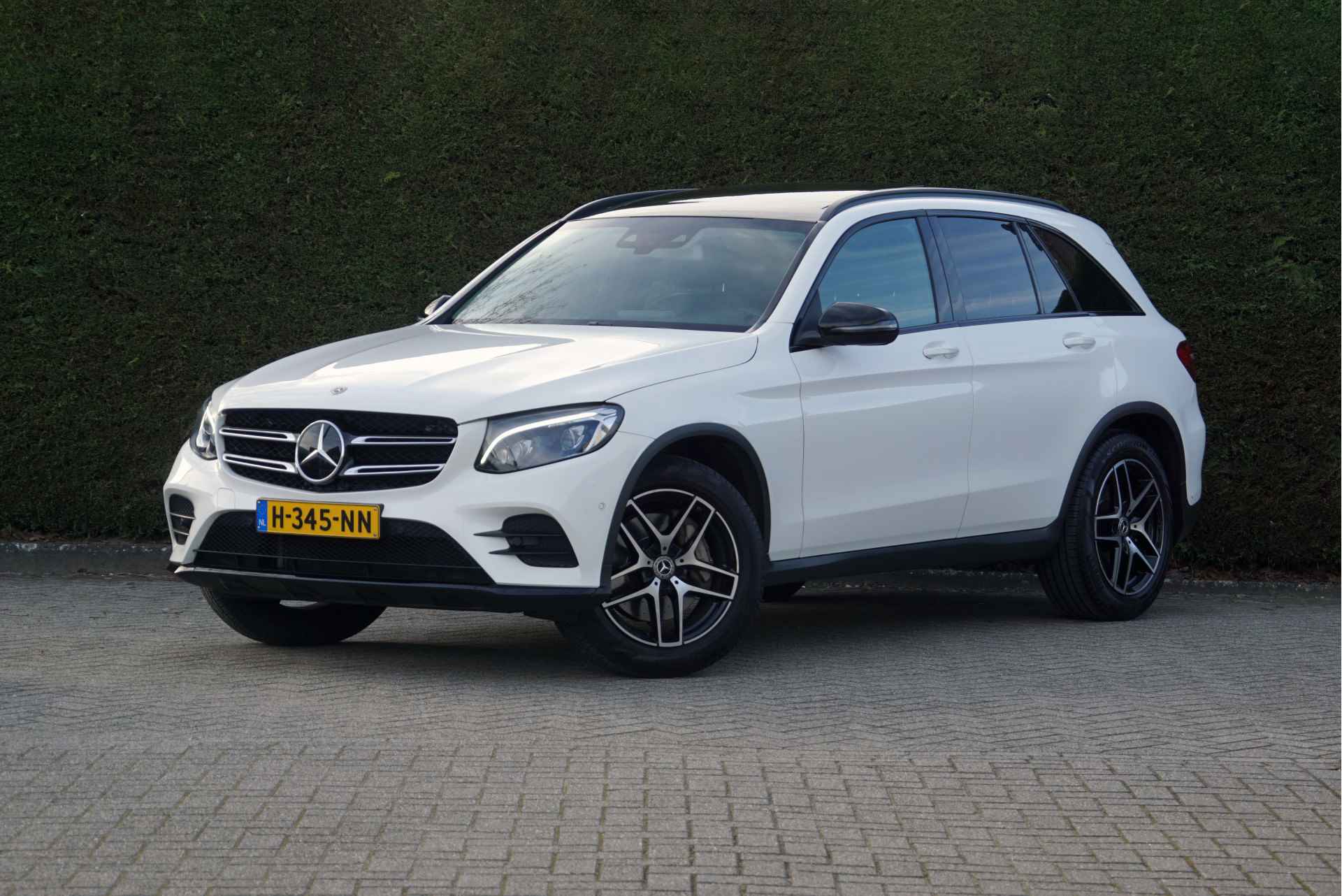 Mercedes-Benz GLC 250 4MATIC AMG Line | Distronic Trekhaak Night - 25/61