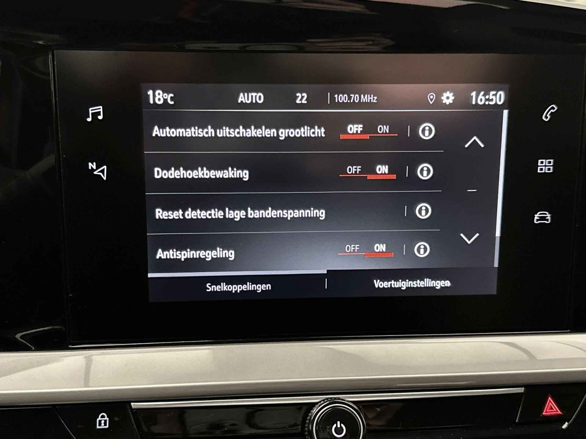 Opel Mokka SUV Elegance 130 pk Automaat | Navigatie via Apple Carplay/Android Auto | Achteruitrijcamera | Parkeersensoren Voor en Achter | LED Koplampen | DAB Ontvanger l | Dodehoek Detectie | Climate Control | Cruise Control | 17" Lichtmetalen Velgen | - 23/37