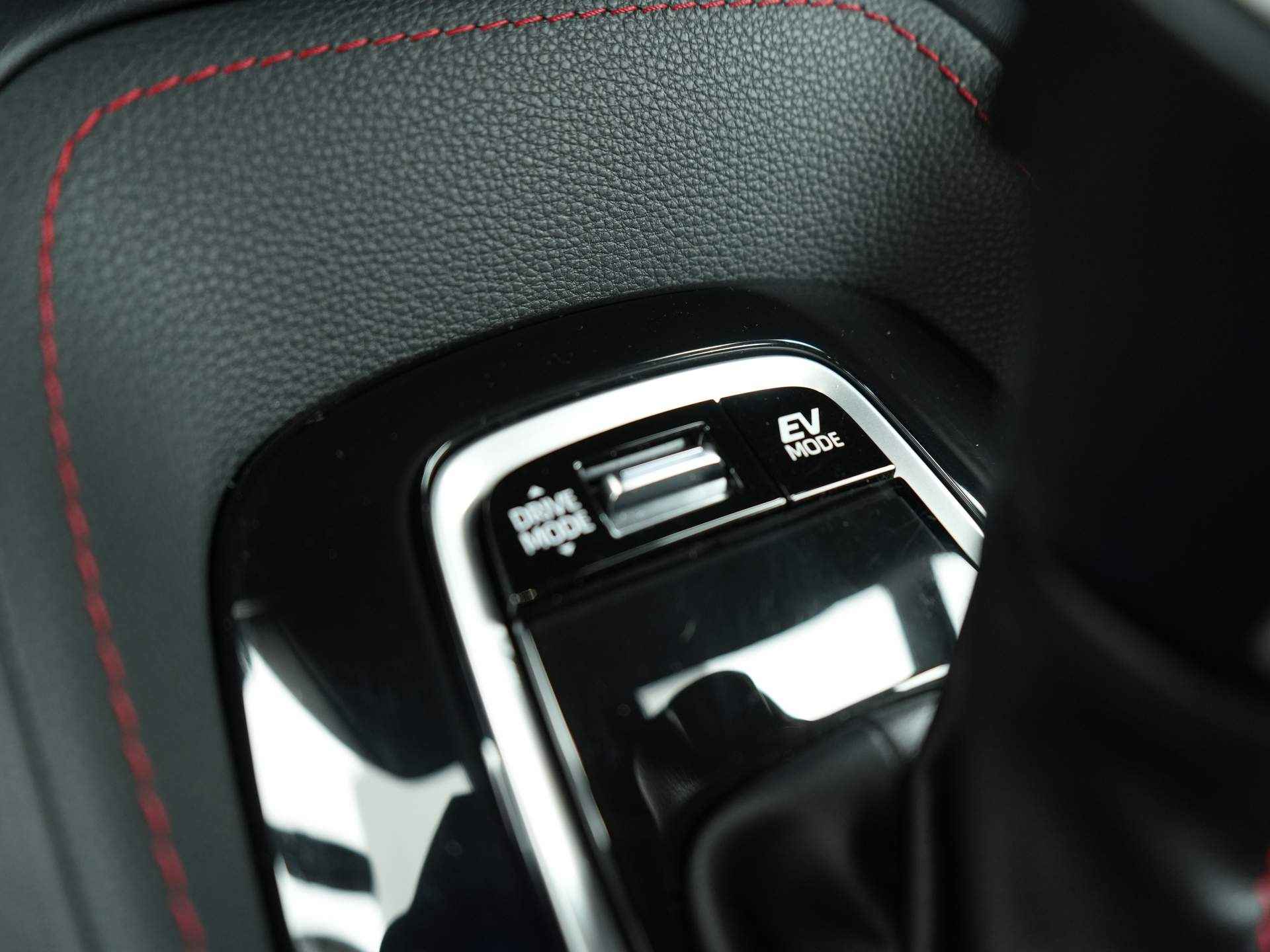 Toyota Corolla Touring Sports Hybrid 140 GR Sport - Automaat - 15/25