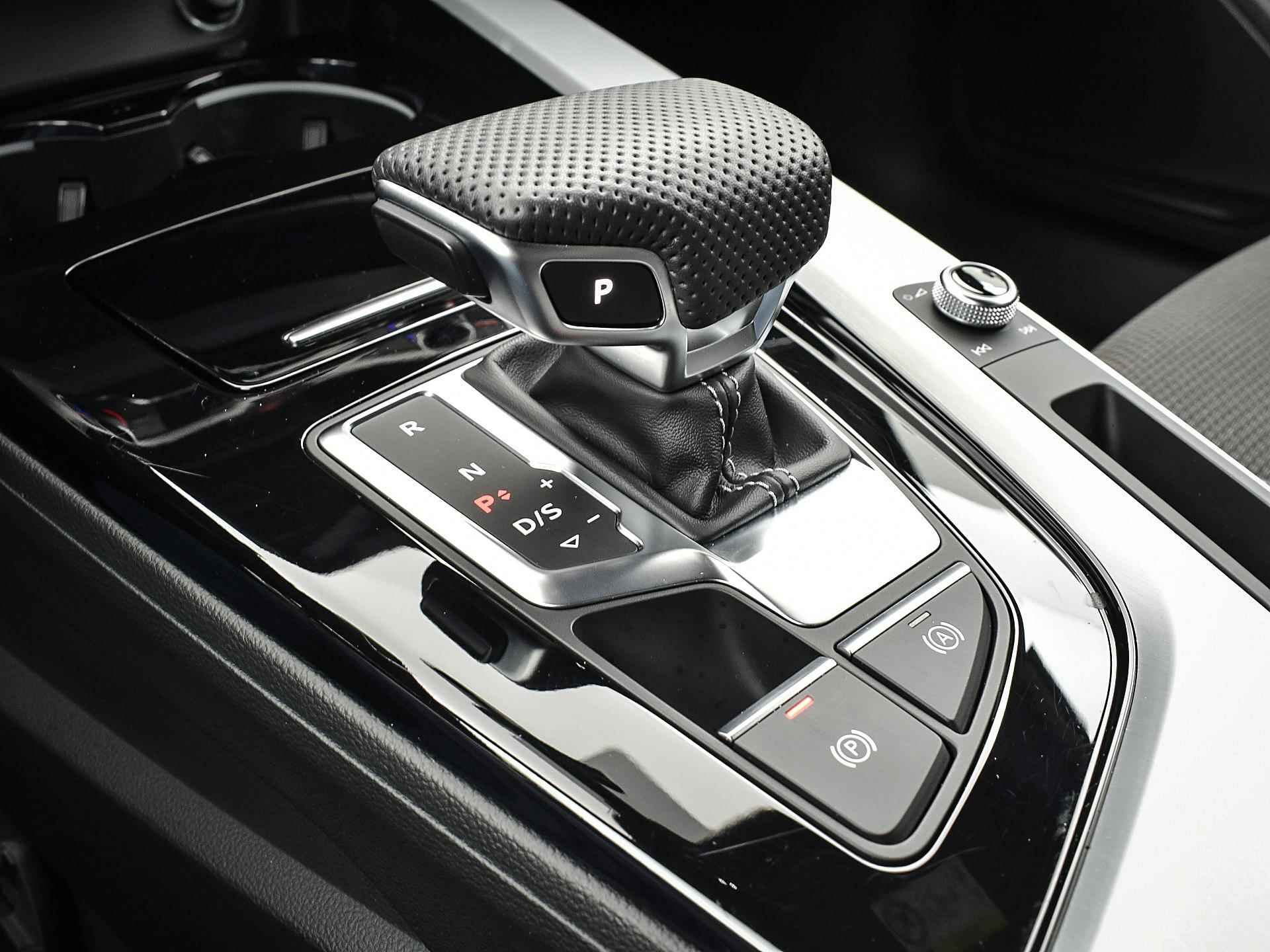 Audi A4 Avant 40 TFSI 190pk S-Tronic S Edition | Navigatie | Sportstoelen | Virtual Cockpit | Elek. Achterklep | Cruise Control | Stoelverwarming | Garantie t/m 23-06-2027 of 100.000km - 31/31