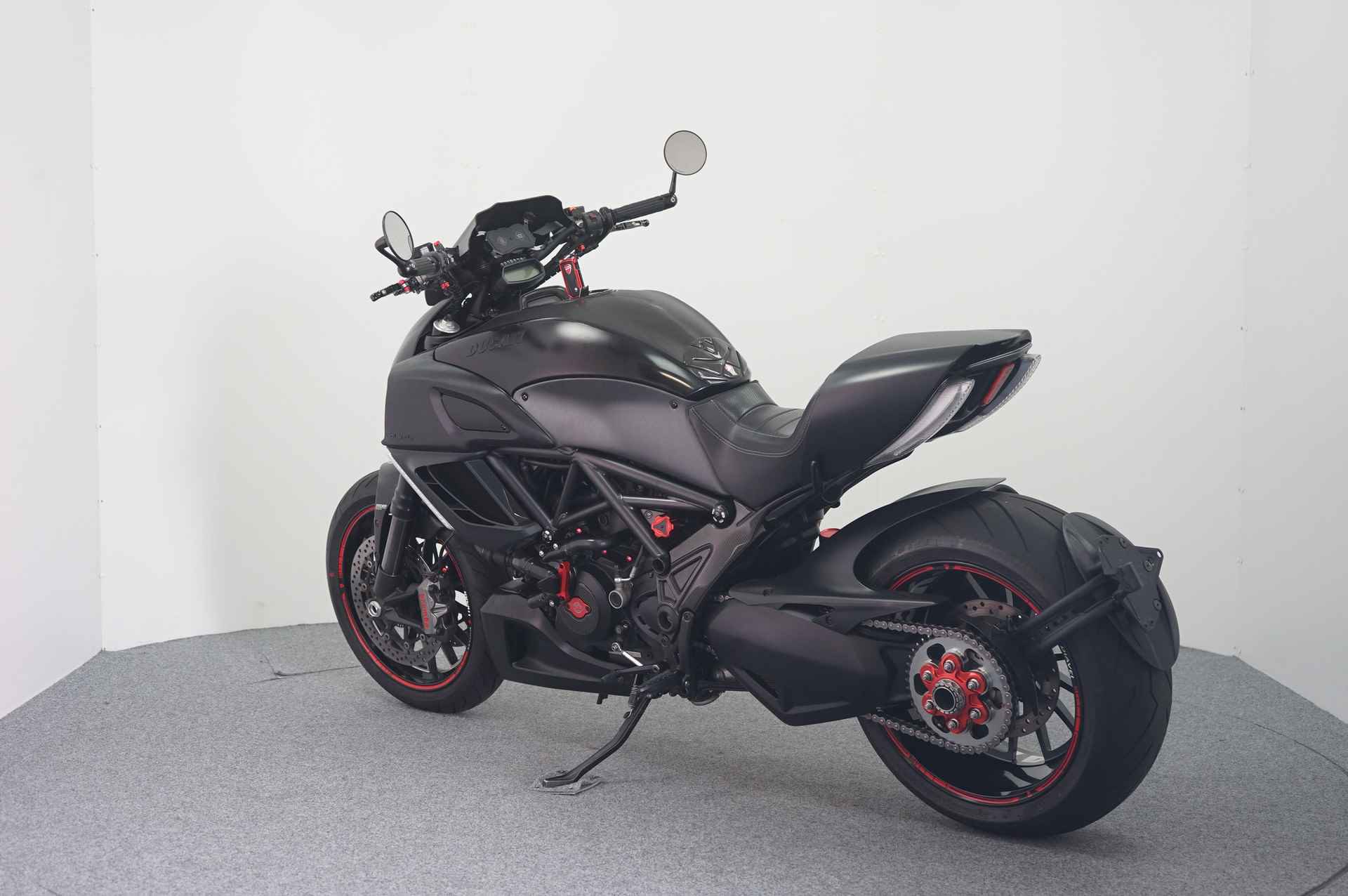 Ducati DIAVEL AMG CHROMO - 6/18