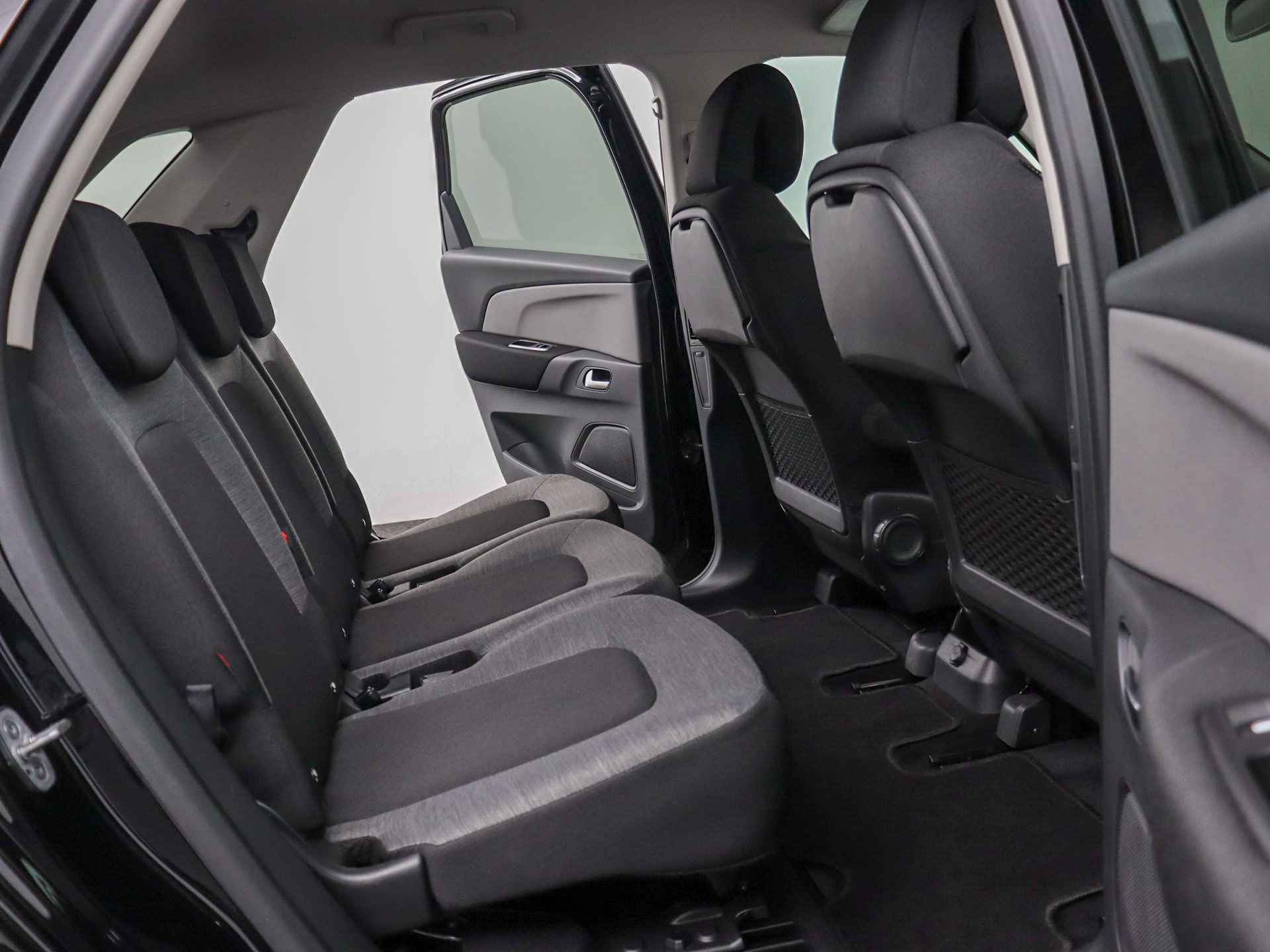 Citroën C4 Spacetourer 130pk PureTech Business Automaat | Rijklaar | Navigatie | Achteruitrijcamera | Dodehoek detectie | - 9/26