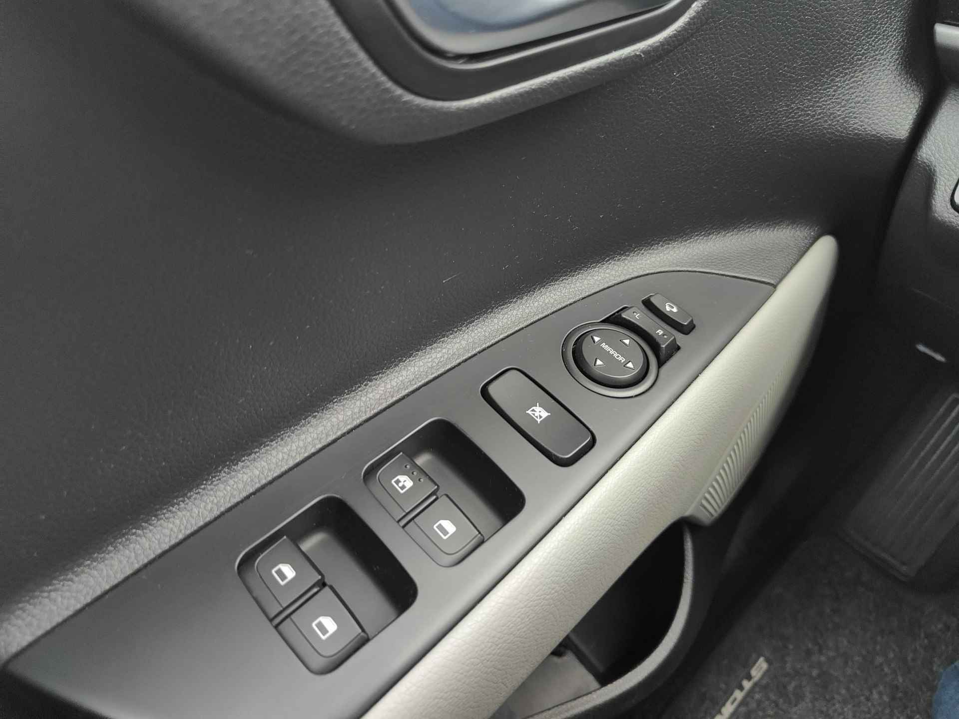 Kia Stonic 1.0 T-GDi ExecutiveLine Edition | Automaat | Carplay | Stoel/stuur verwarming | 17''LM | Clima | Cruise | Privacy Glass | - 18/22