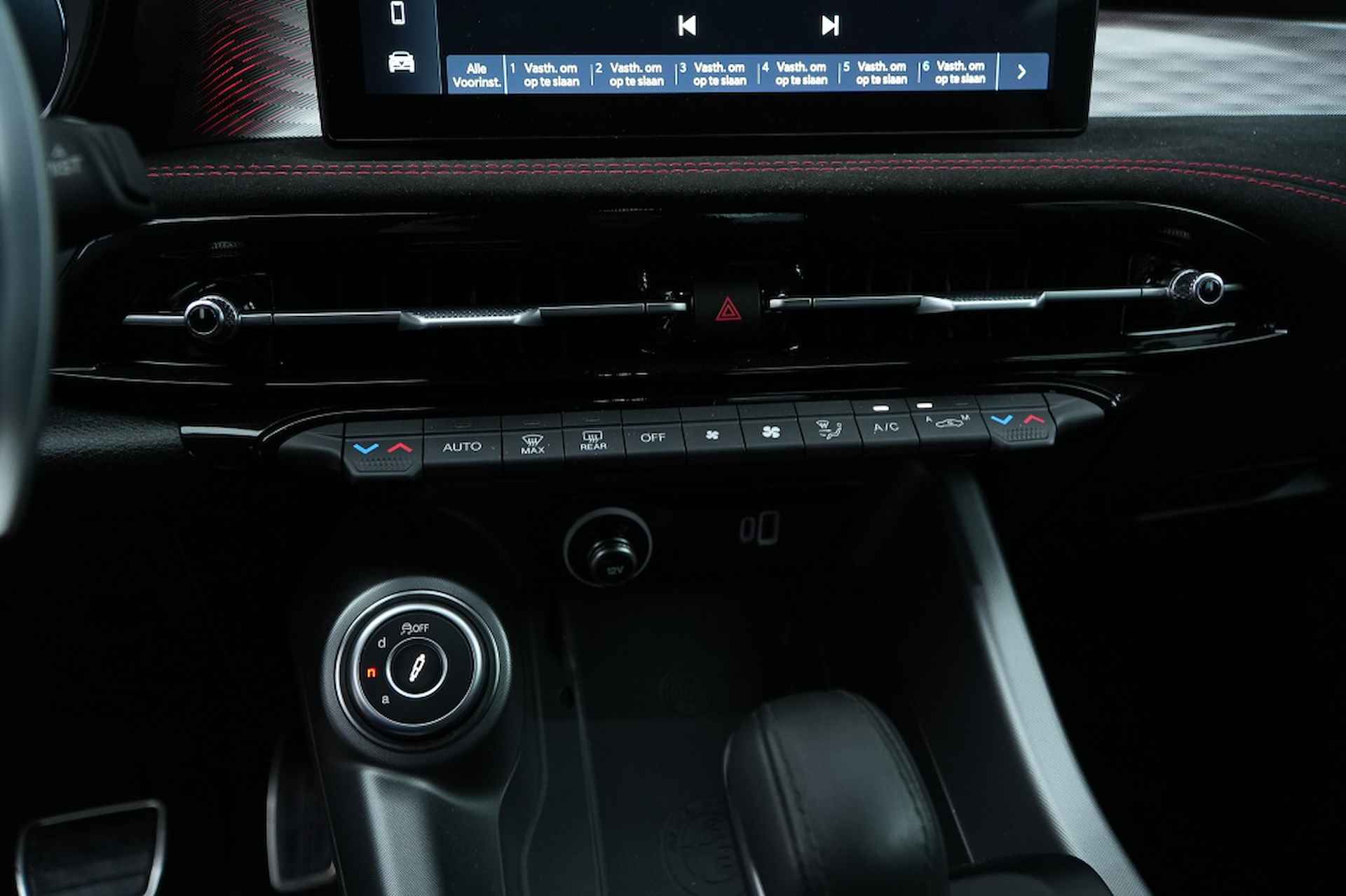 Alfa Romeo Tonale  1.5 MHEV 160 PK Veloce | Navi | Carplay | Winter | 19" - 34/40