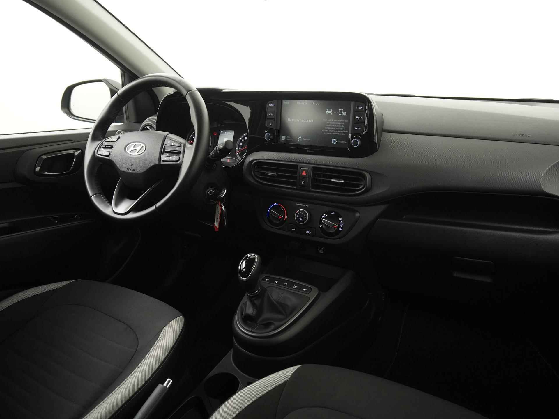 Hyundai i10 1.0 Automaat | Carplay | Stuur & Stoelverwarming | Zondag Open! - 2/33