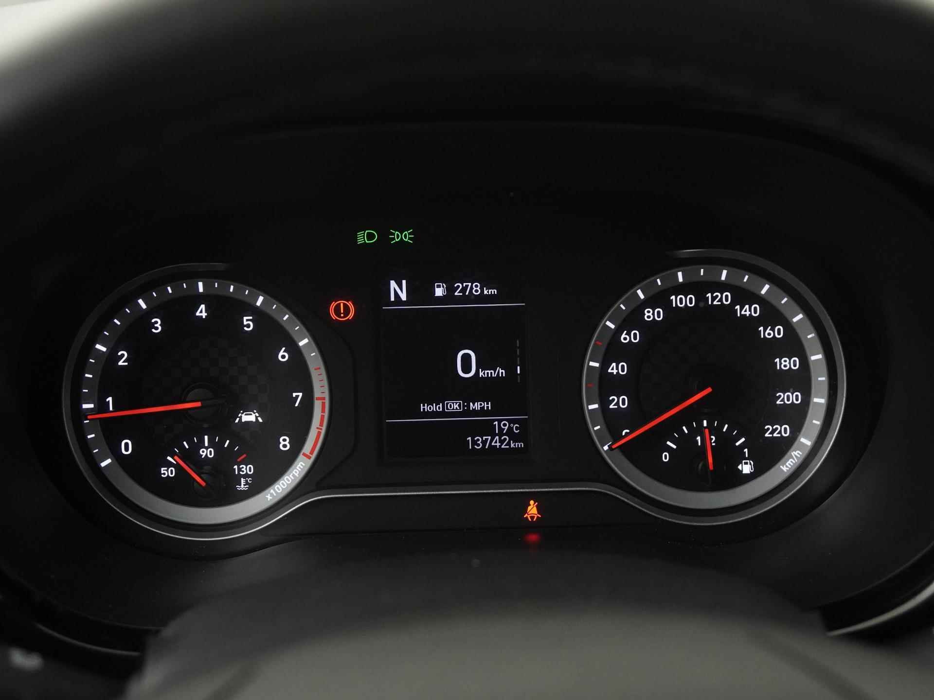 Hyundai i10 1.0 Automaat | Carplay | Stuur & Stoelverwarming | Zondag Open! - 8/33