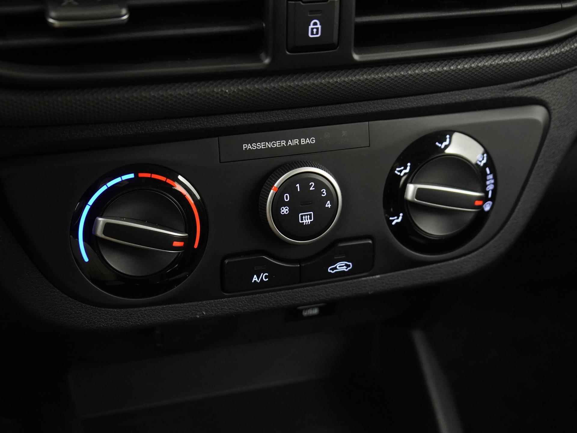 Hyundai i10 1.0 Automaat | Carplay | Stuur & Stoelverwarming | Zondag Open! - 10/33