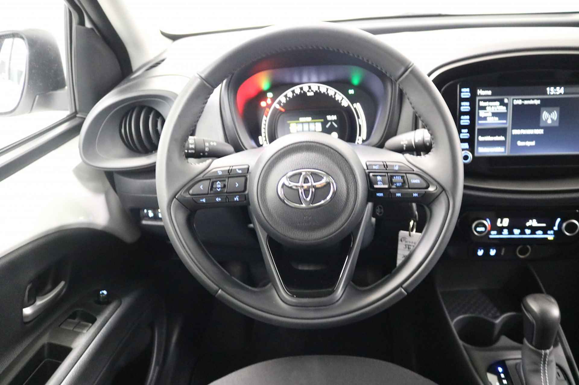 Toyota Aygo X 1.0 VVT-i S-CVT Puls | Automaat - 11/26