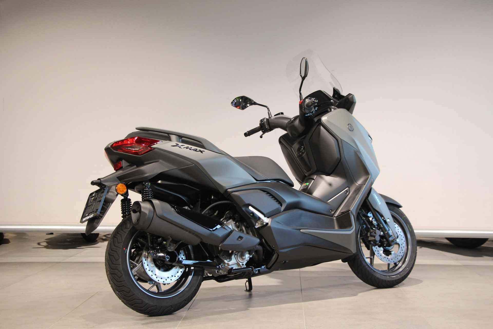 Yamaha X MAX 300 - 8/13