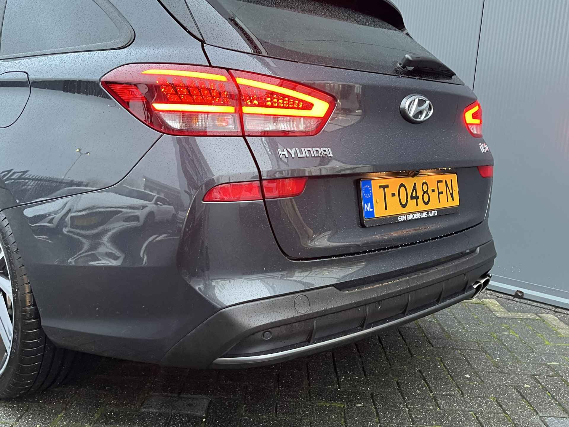 Hyundai i30 Wagon 1.5 T-GDi 160pk N-Line | Leder | Camera | Climate | Keyless | Full - Led | Navigatie | Alcantara | 18" Lichtmetaal | Winte - 6/33