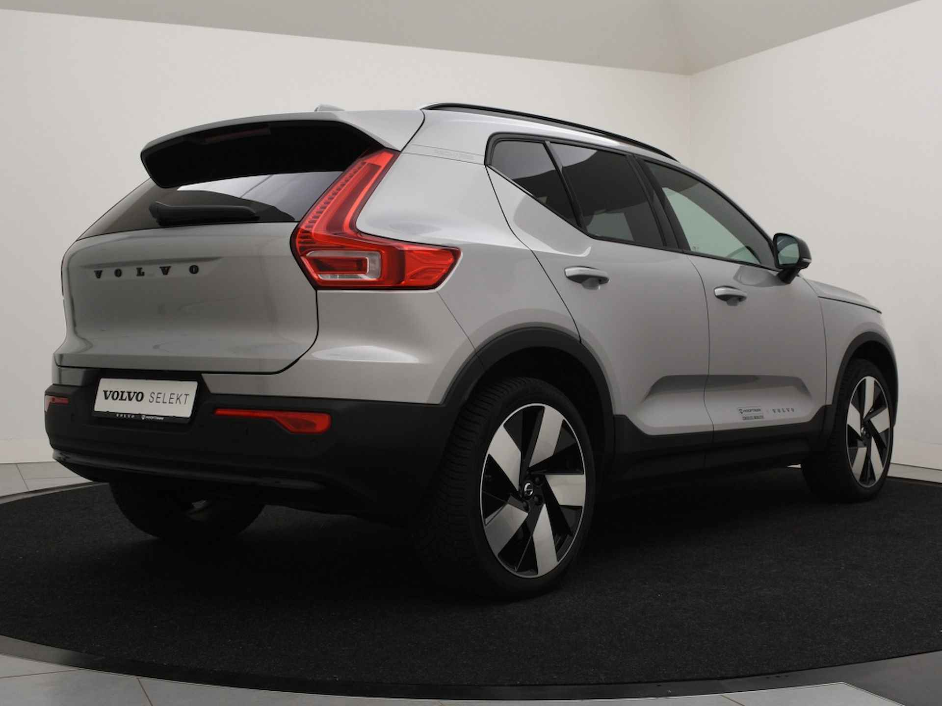 Volvo XC40 EXTENDED RANGE (SINGLE) PLUS 20INCH STOELVERWARMING ACC BLIS - 3/44