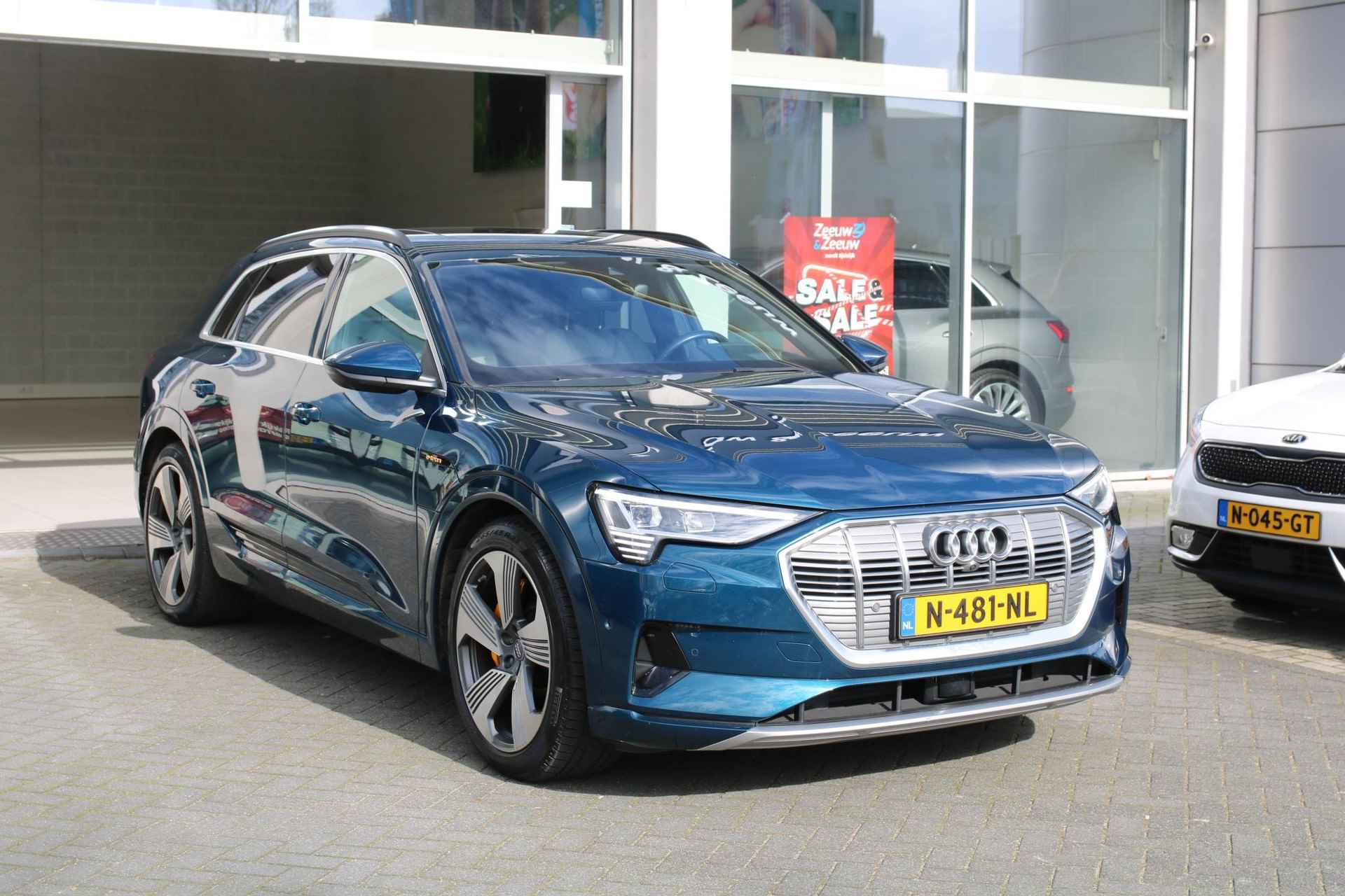 Audi e-tron e-tron 55 quattro advanced Pro Line Plus 95 kWh | Airco | Navi | Camera | Panoramadak | BTW AUTO | Privacy Glass | LM Velgen | | €500,- LAAD TEGOED | - 5/29