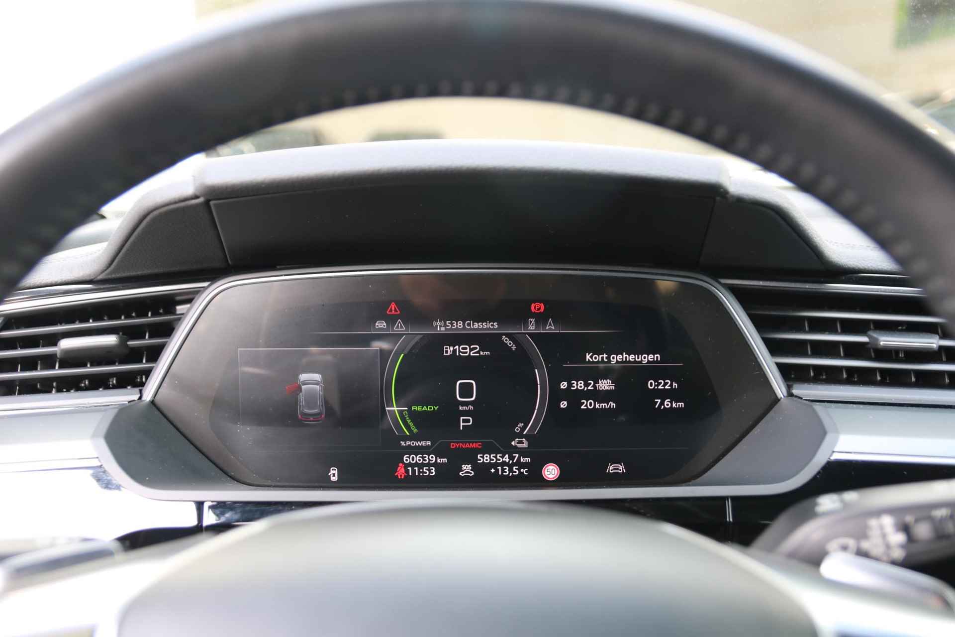 Audi e-tron e-tron 55 quattro advanced Pro Line Plus 95 kWh | Airco | Navi | Camera | Panoramadak | BTW AUTO | Privacy Glass | LM Velgen | | €500,- LAAD TEGOED | - 21/29