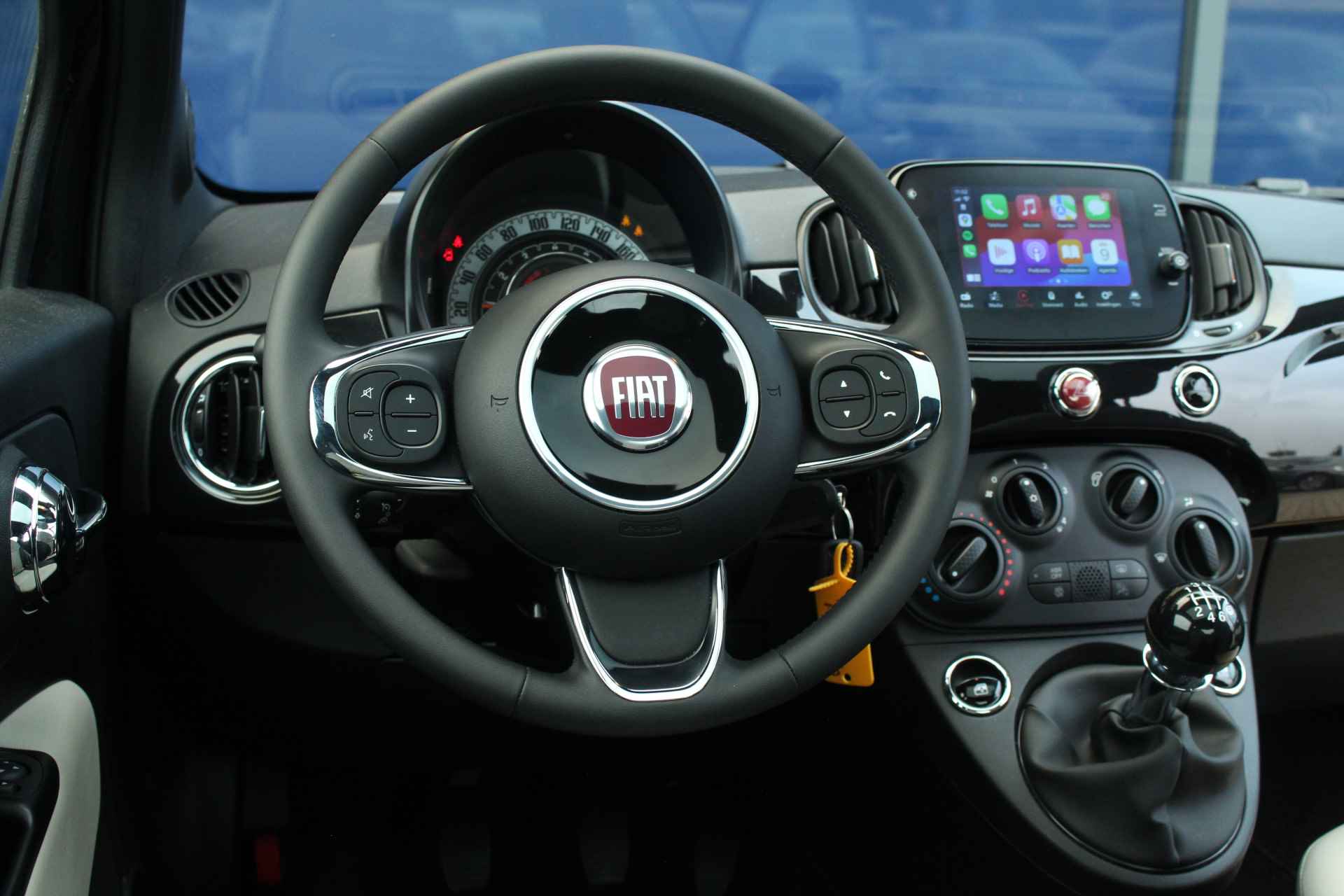 Fiat 500 1.0 Hybrid Dolcevita | Panoramadak | Cruise C. | Airco | CarPlay | | Glazen dak | All Season | Cruise C. | Airco | Carplay | Bluetooth | 15" LMV | - 3/41