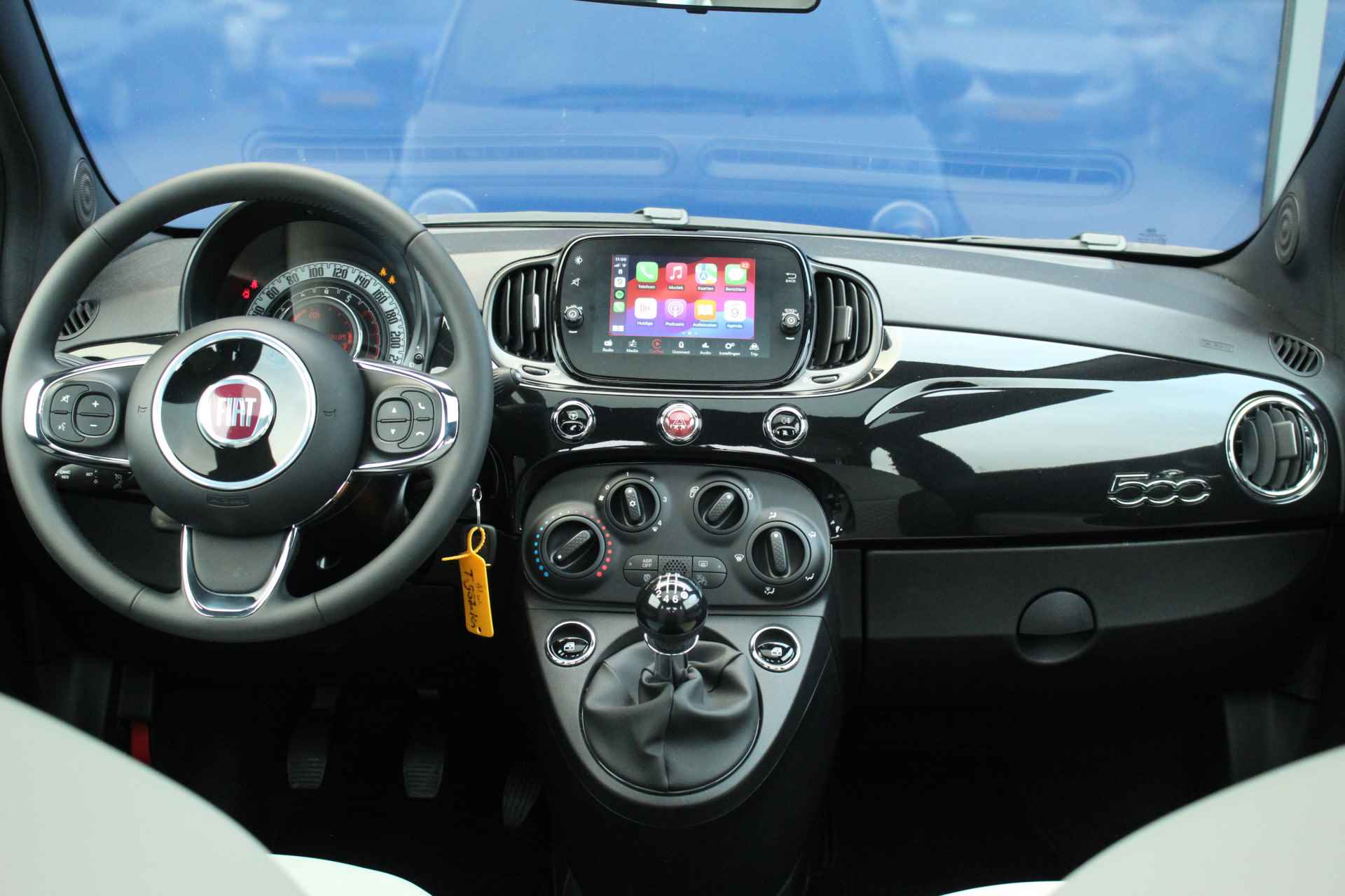 Fiat 500 1.0 Hybrid Dolcevita | Panoramadak | Cruise C. | Airco | CarPlay | | Glazen dak | All Season | Cruise C. | Airco | Carplay | Bluetooth | 15" LMV | - 15/41