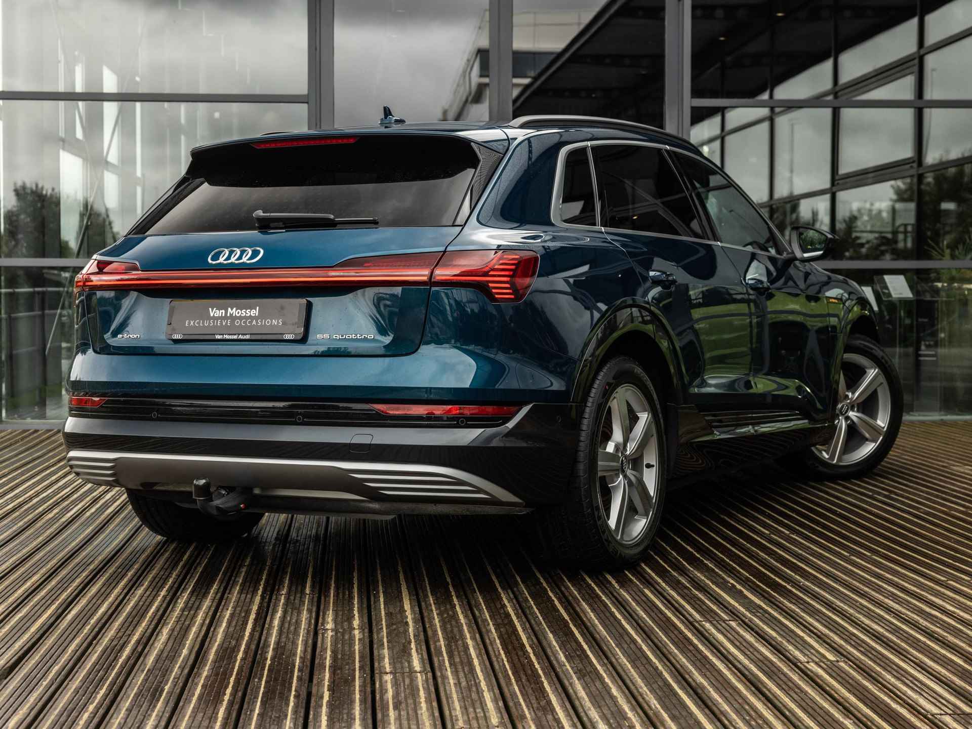 Audi e-tron e-tron 55 quattro 95 kWh | SPORTSTOELEN | PANORAMA/SCHUIF-KANTELDAK | STOELMEMORY | STOELVERWARMING | LUCHTVERING | - 7/49