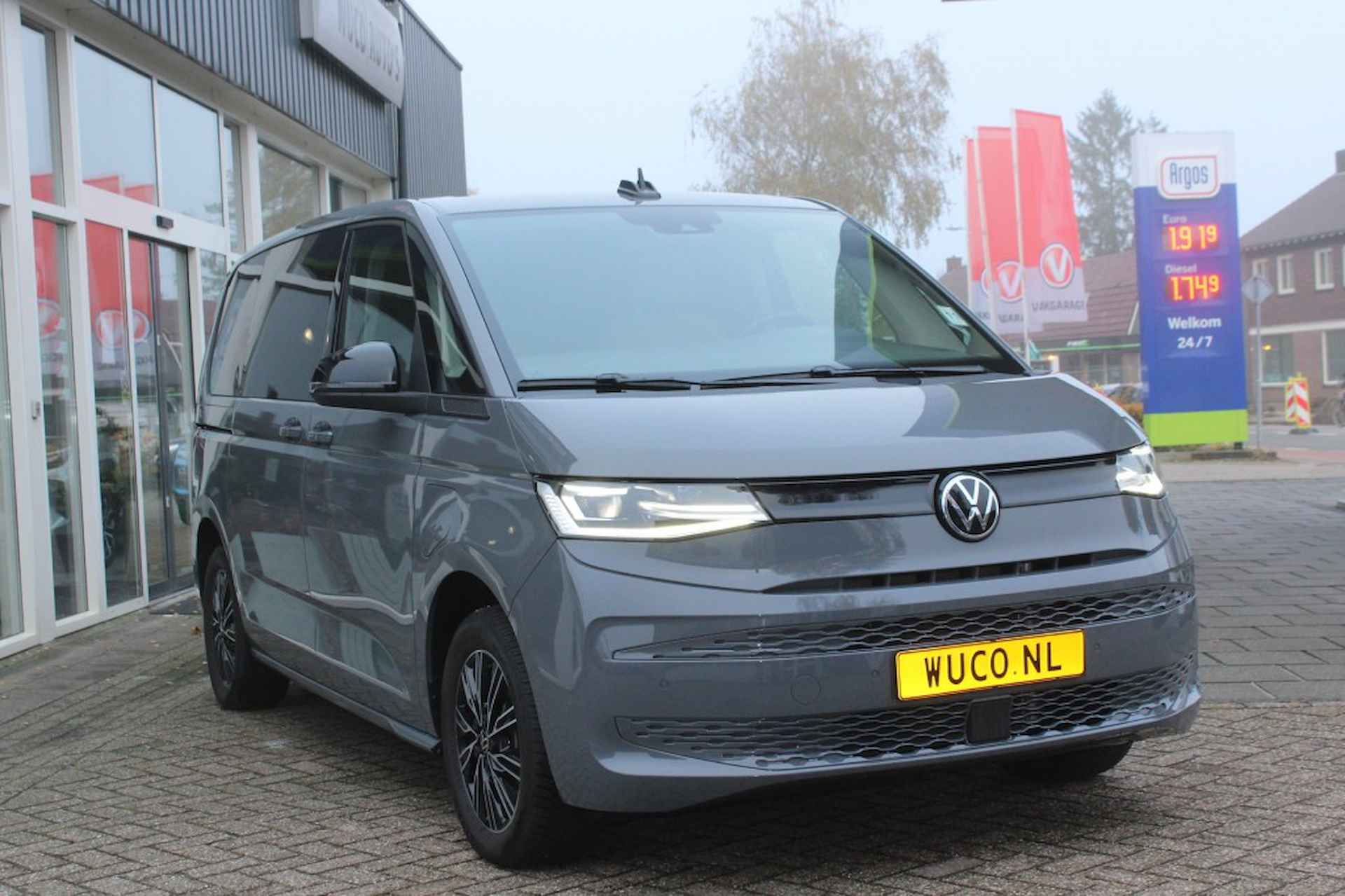 VOLKSWAGEN Multivan T 7 Multivan 1.4 TSI eHybrid 218 pk panoramadak - 4/24