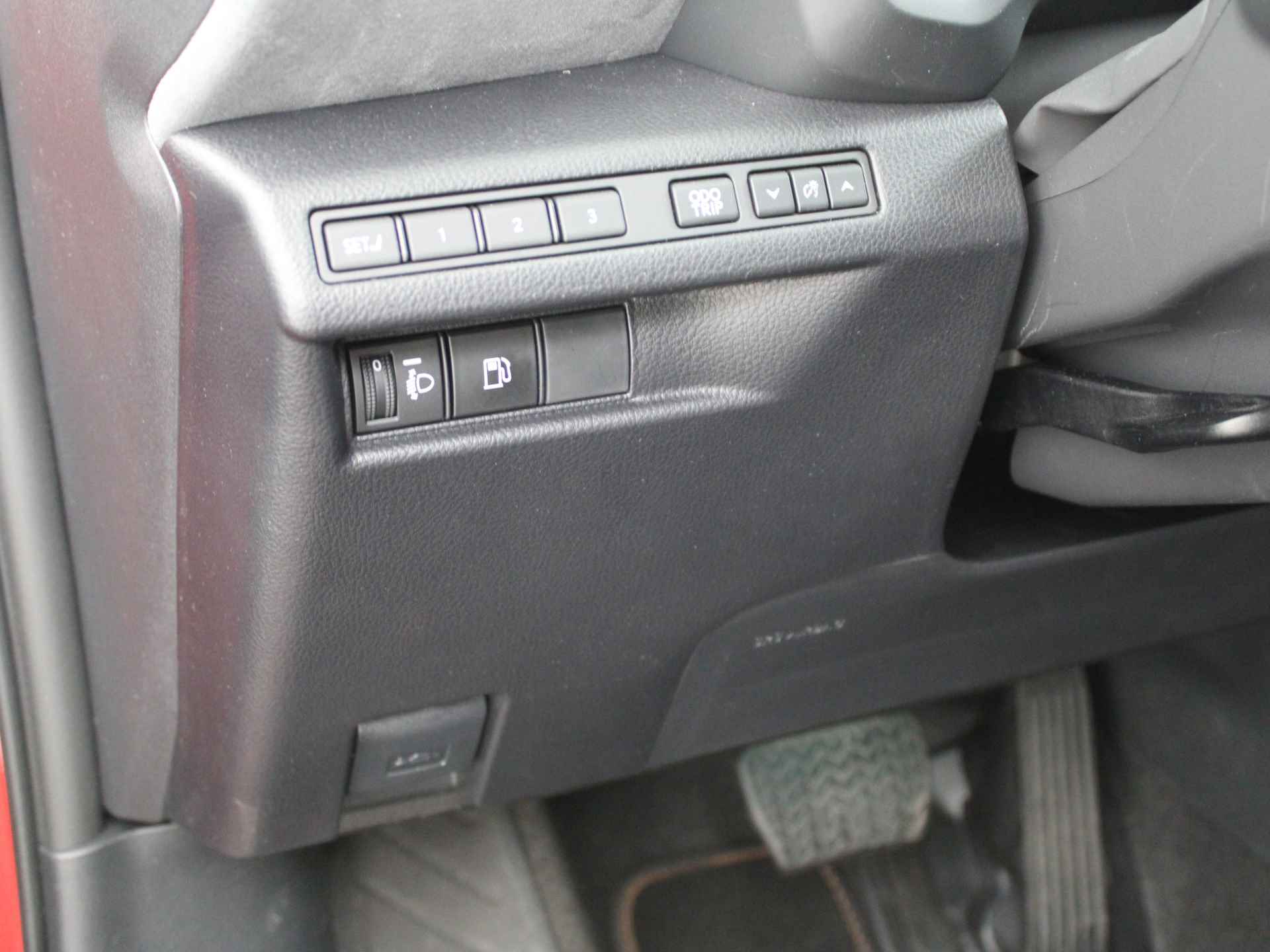 Lexus LBX Cool | Lexus Link Pro | El. stoelverstelling | Stoel- en stuurverwarming | Leer/ Alcantara | - 34/48