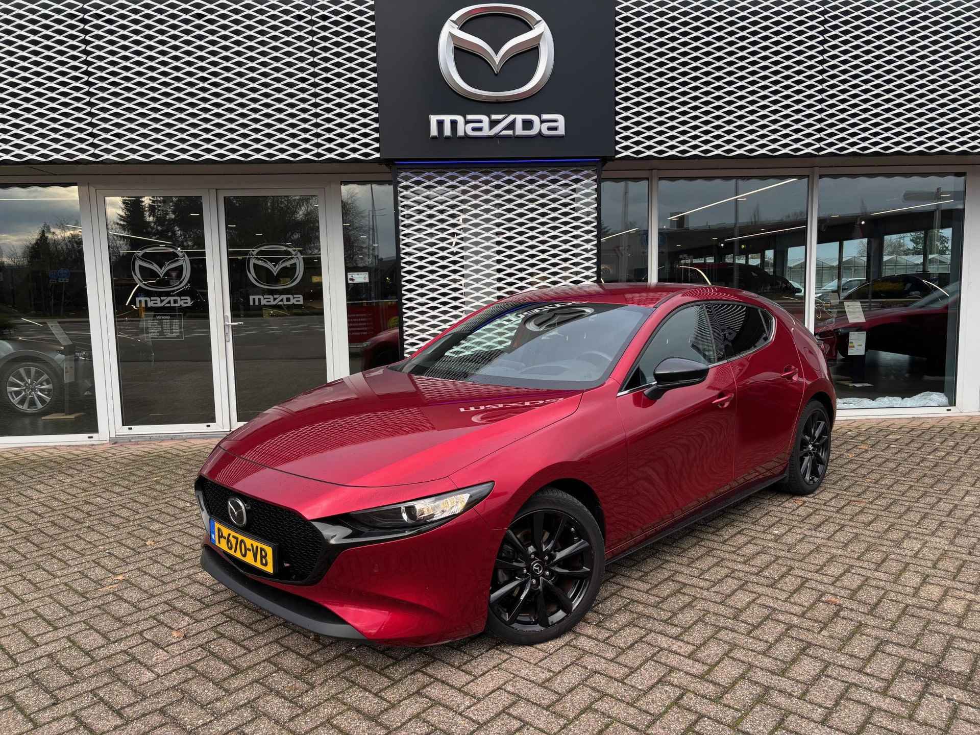 Mazda 3 2.0 e-SkyActiv-G M Hybrid 150 Sportive DEALERONDERHOUDEN | NL-AUTO | CAMERA | - 2/6