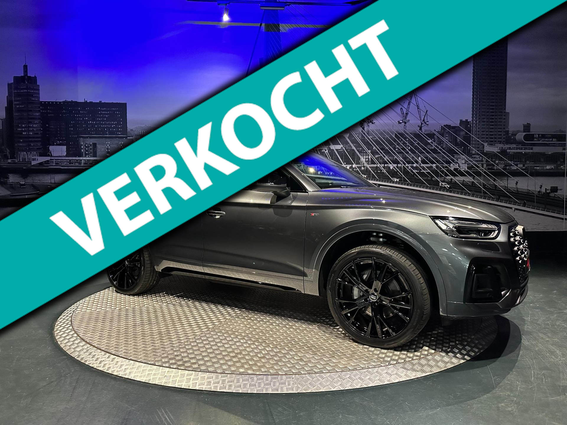 Audi Q5 50 TFSI e S edition Competition *Keyless*Camera*DaytonaGrey*NIEUW* € 10.000,- korting!