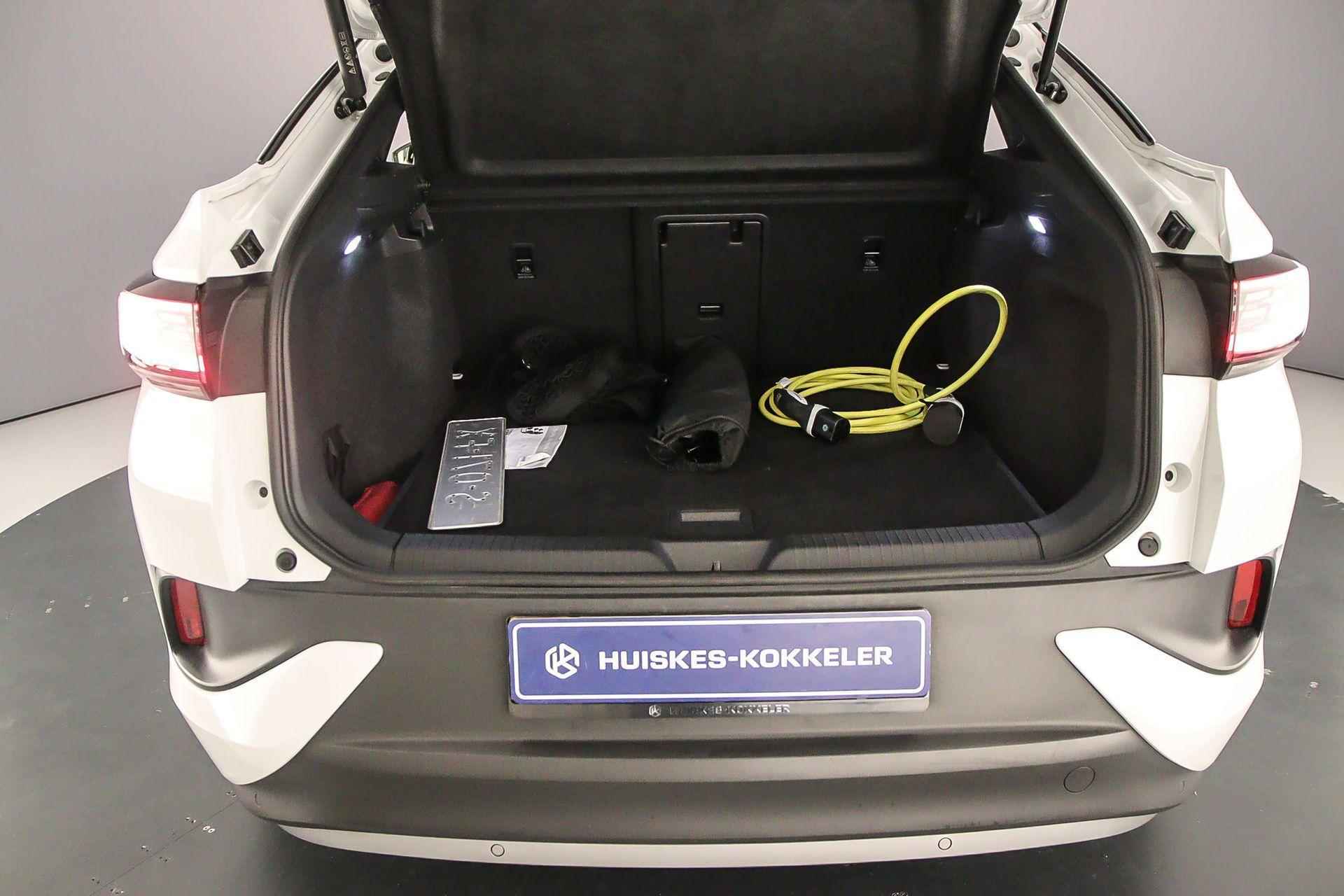 Volkswagen ID.5 Pro 204pk Automaat Adaptive cruise control, Warmtepomp, LED matrix koplampen, Achteruitrijcamera, Elektrisch verstelbare voorstoelen, Navigatie, Stuurwiel verwarmd, Parkeersensoren, Stoelverwarming - 47/53