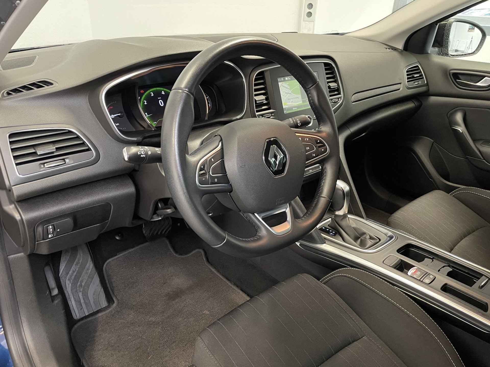 Renault Mégane Estate 1.3 TCe 140 EDC Limited | 1e-EIG | ORG.NL | CARPLAY | DEALERONDERHOUDEN | - 12/42