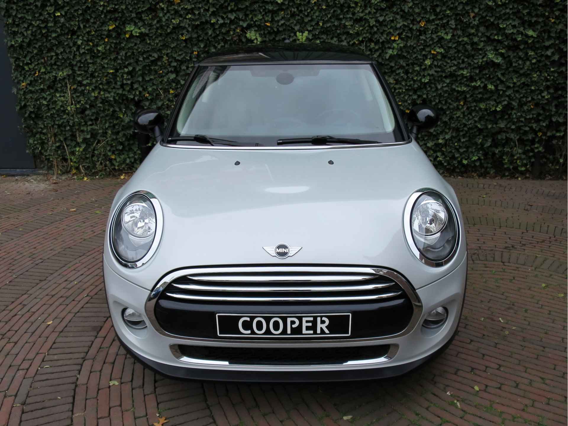 MINI Cooper 1.5 Chili F56 met Navi, BT, Clima, Cruise, PDC en 16" - 6/36