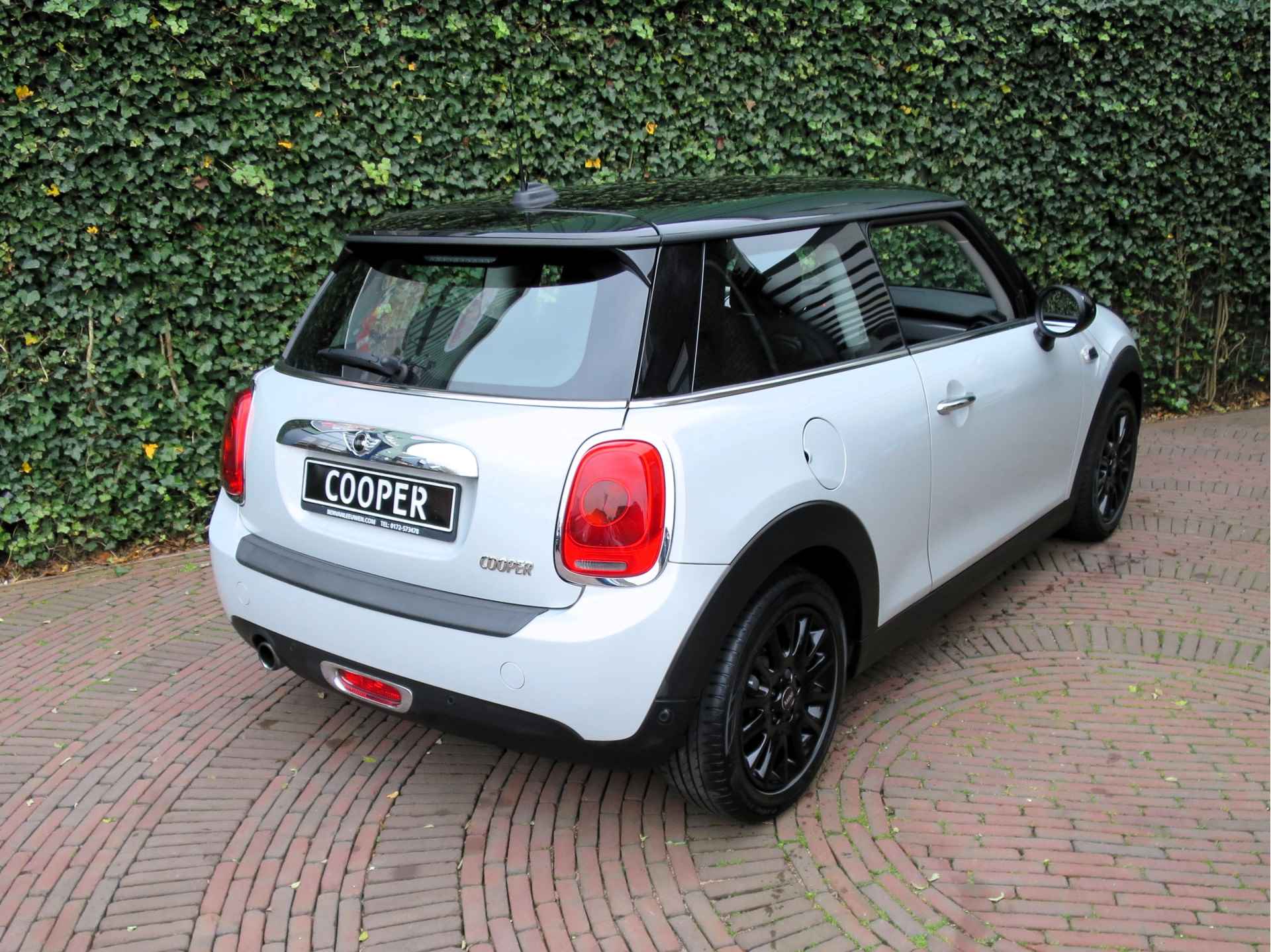 MINI Cooper 1.5 Chili F56 met Navi, BT, Clima, Cruise, PDC en 16" - 36/36